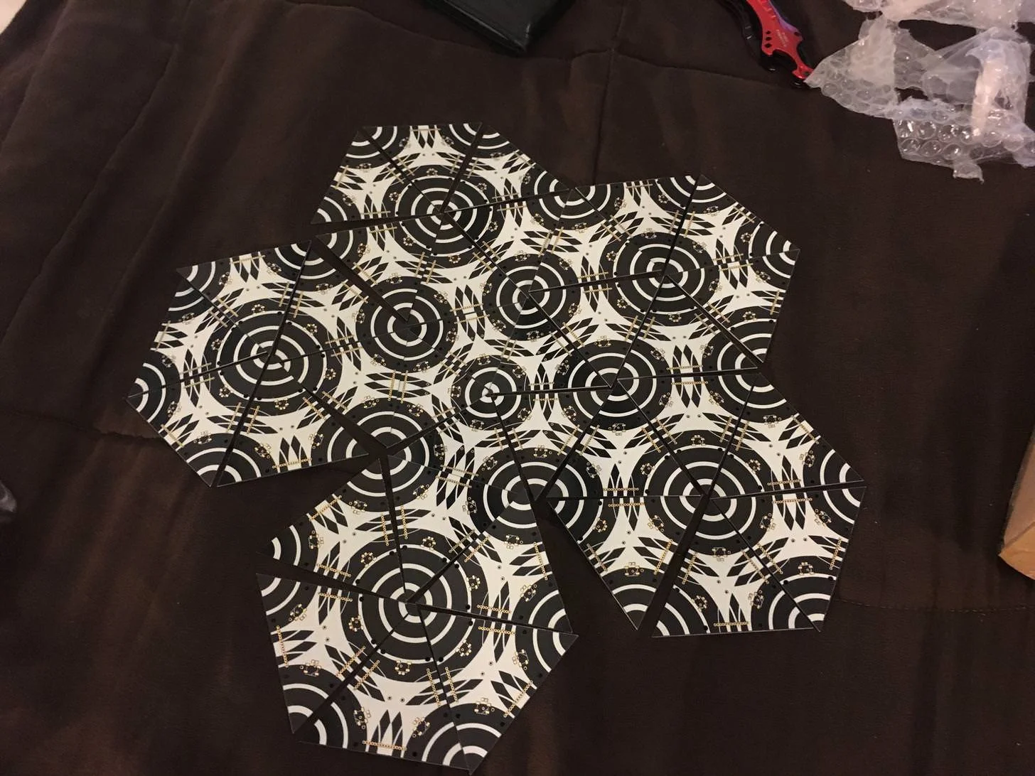 And the silk screen pattern is much more enjoyable this time around.