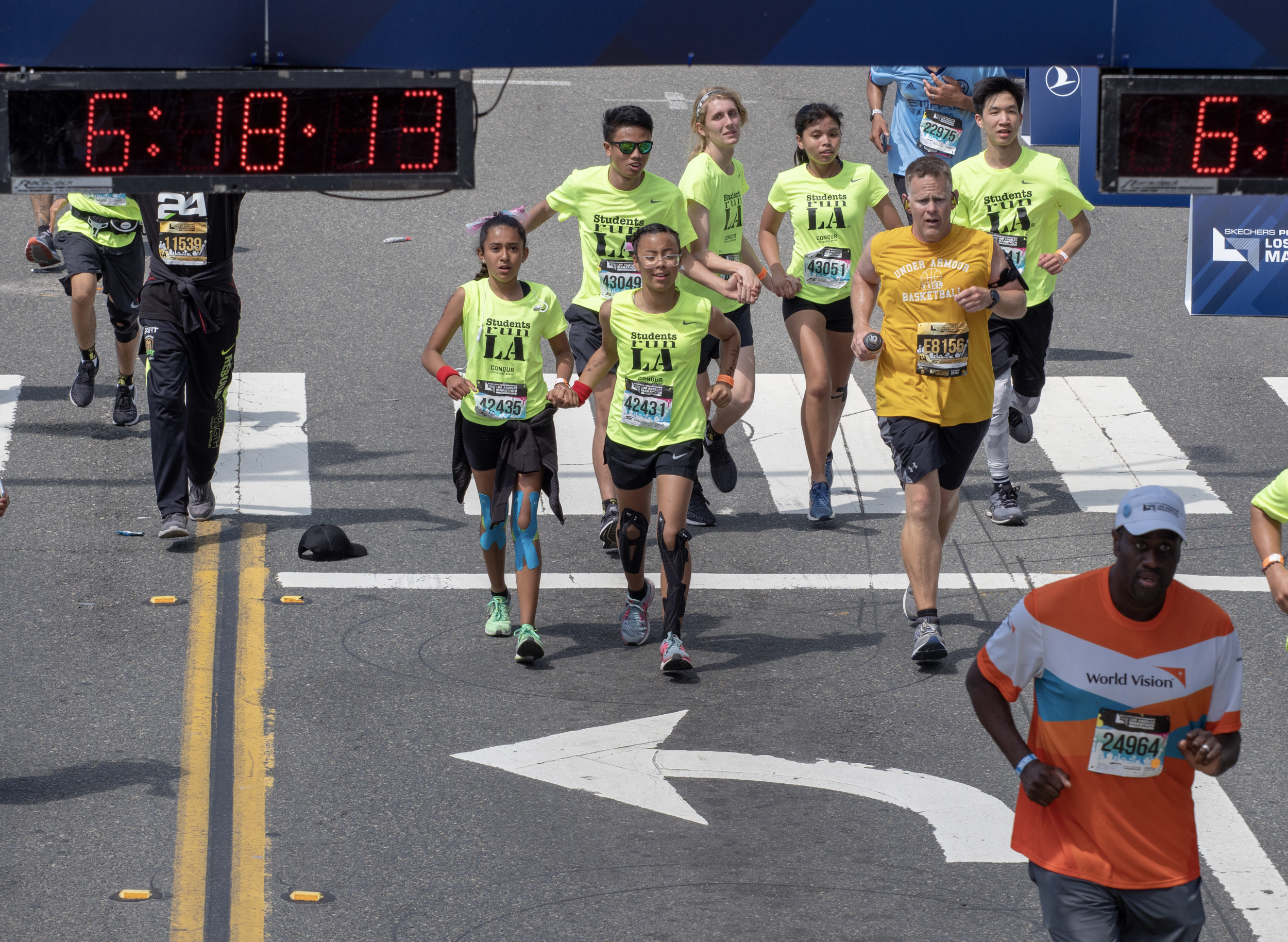 los angeles marathon students run la