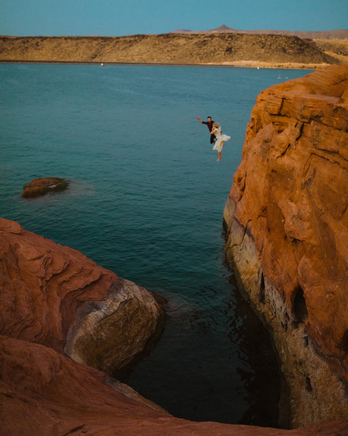 Summer is right around the corner- which means more photo shoots like this. 😍

Would you cliff jump for your engagement session??👇🏼