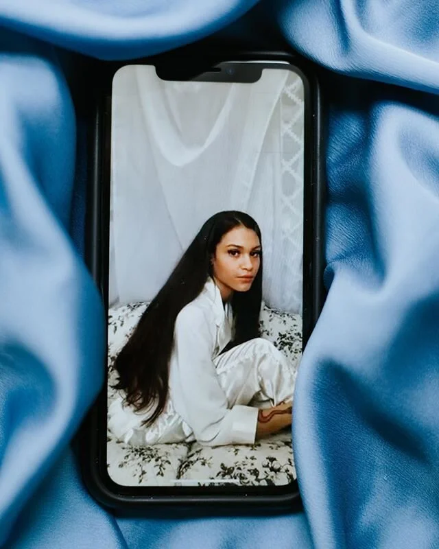 @diamaniferreira via FaceTime. I&rsquo;m loving these mini sessions! Plenty more to come.🦋✨