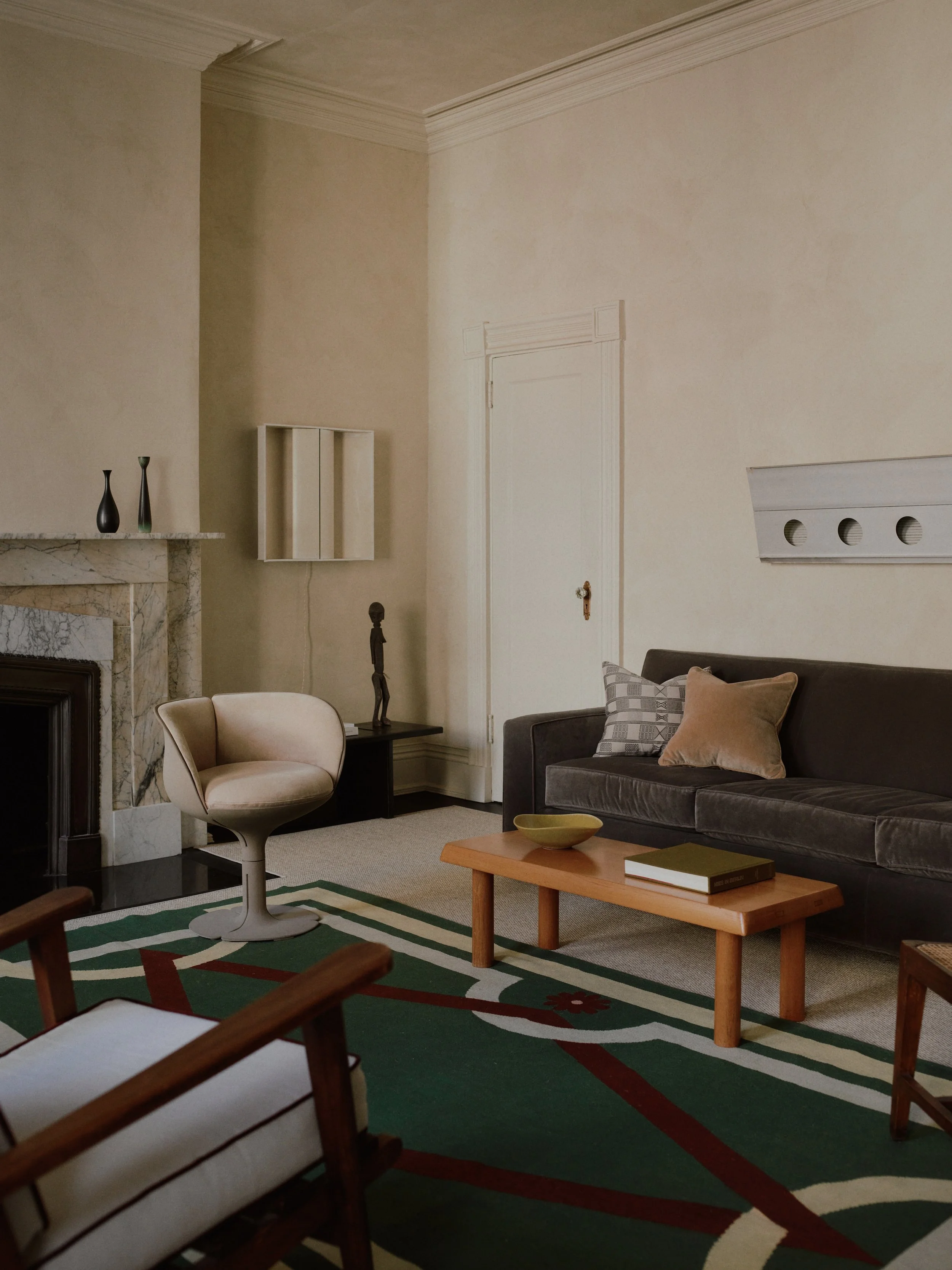 Sebastian Zuchowicki Apartment20654 copy.jpg