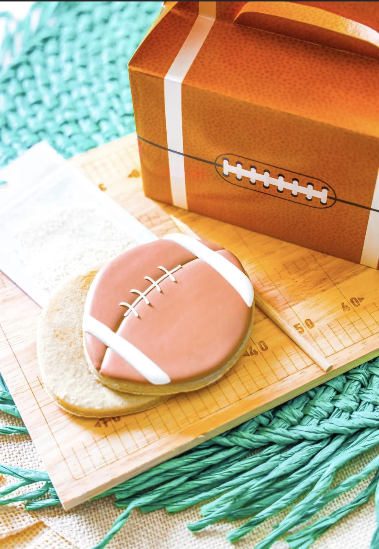 Super Bowl cookie kit