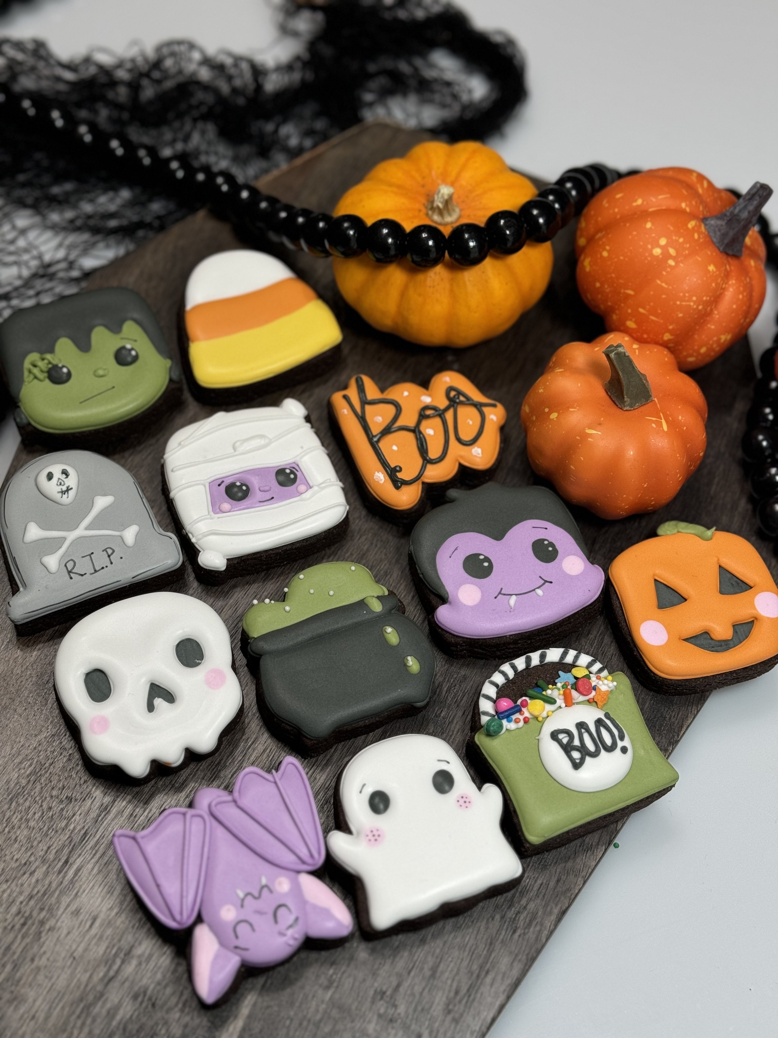 Halloween minis- Baker's Dozen