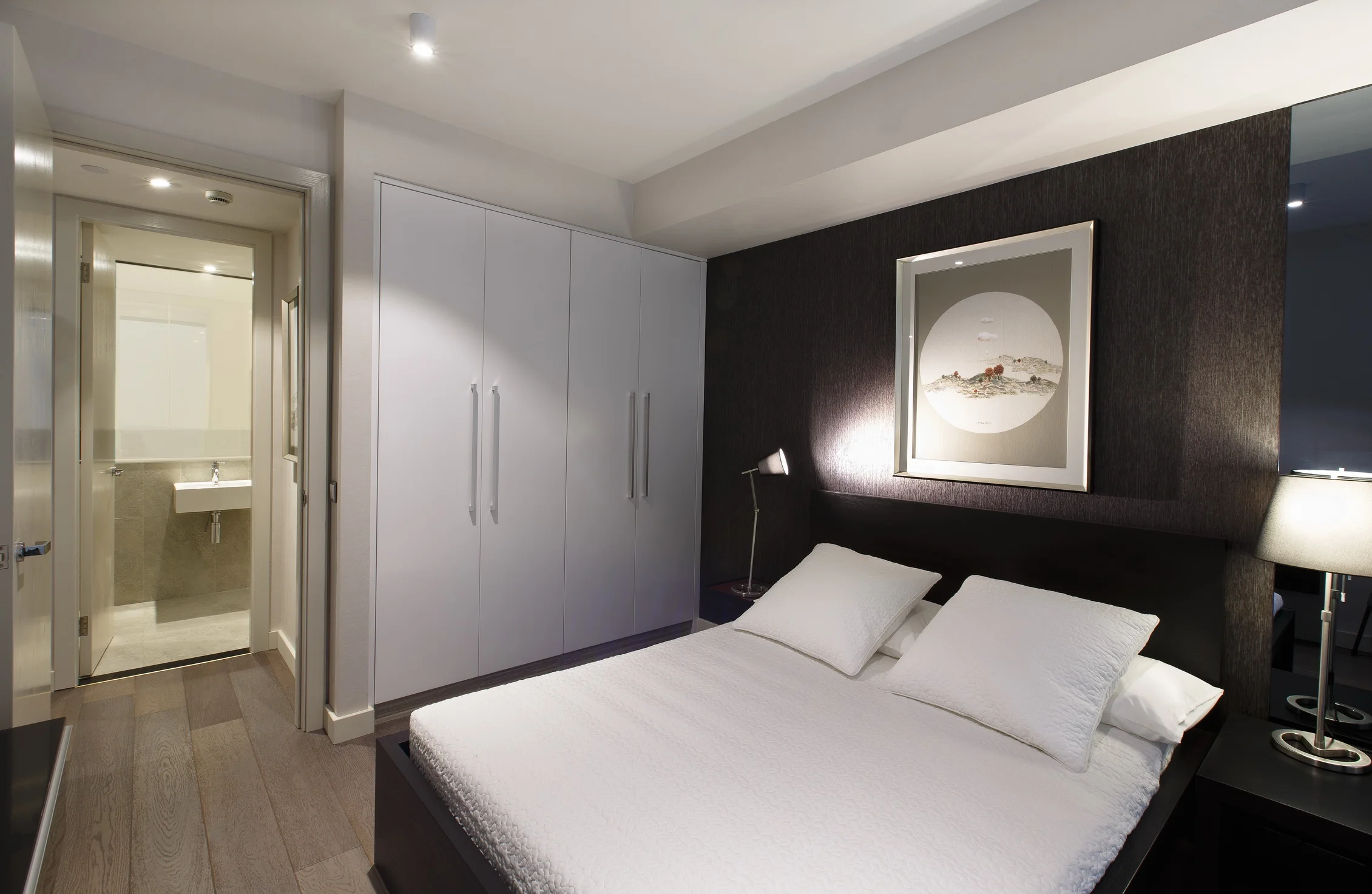 2 Bedrooms_15.jpg