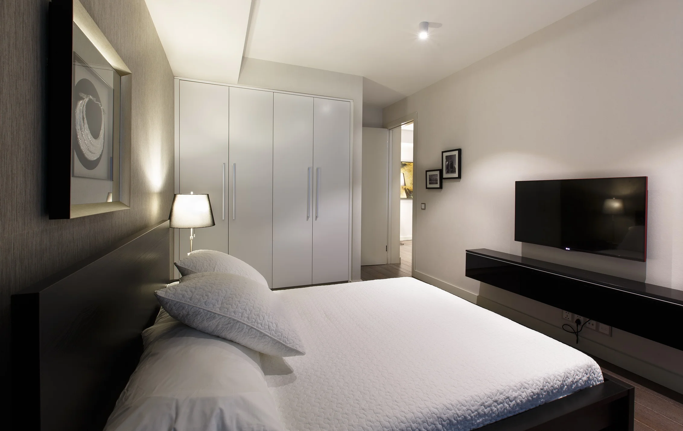 2 Bedrooms_14.jpg
