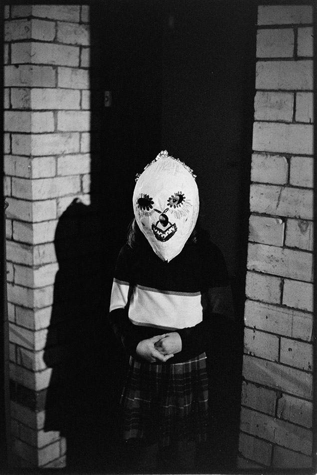 Child in mask, Torrington Fair, Torrington, 2 November 1974