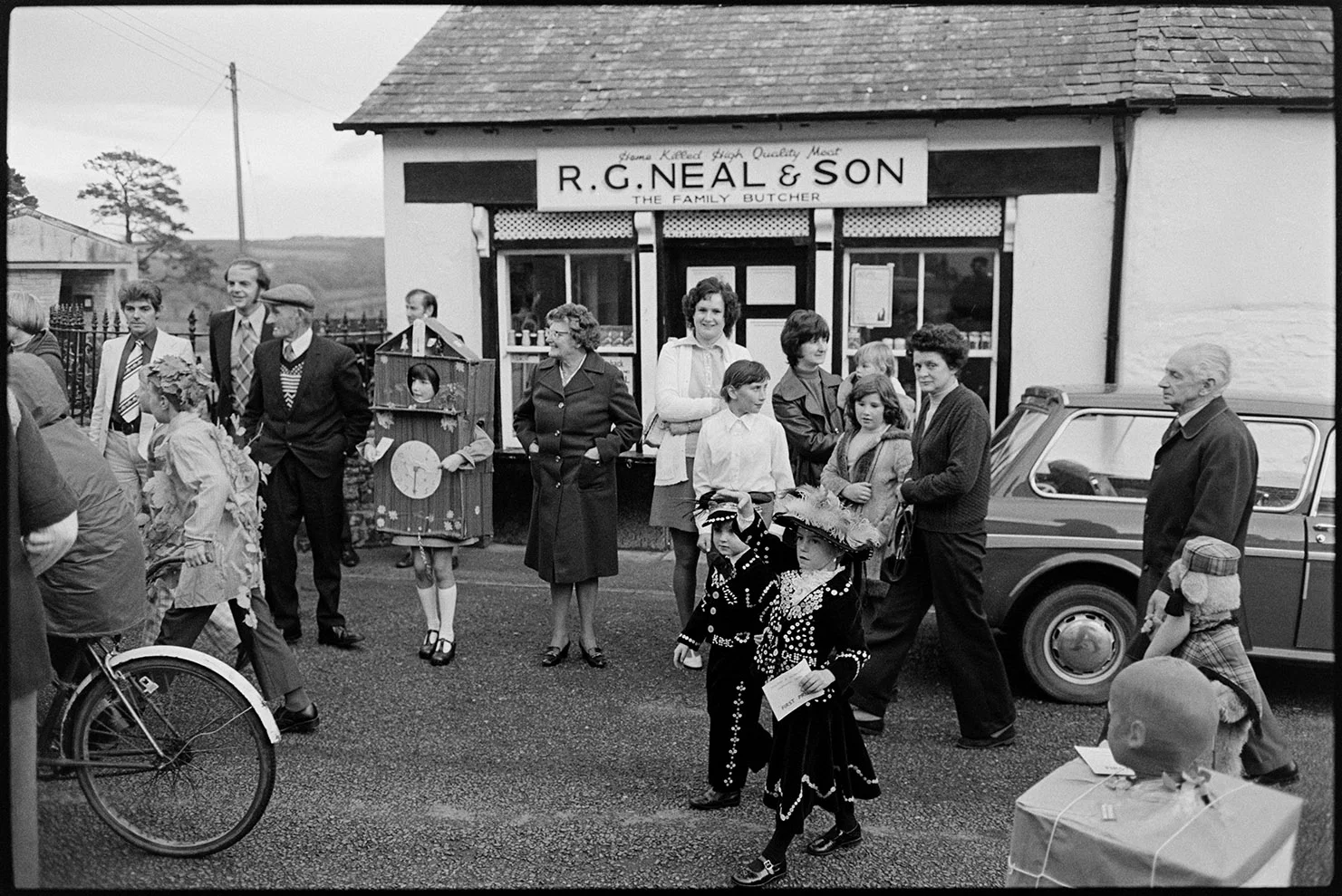 Children in fancy dress, Dolton, October 1975