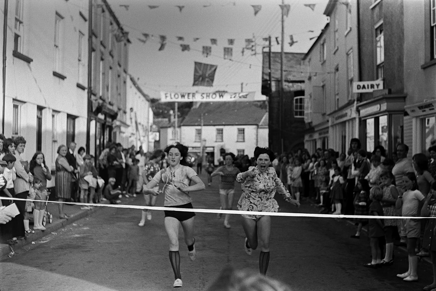 Chulmleigh Fair, July 1972. Documentary photograph by Roger Deakins.
