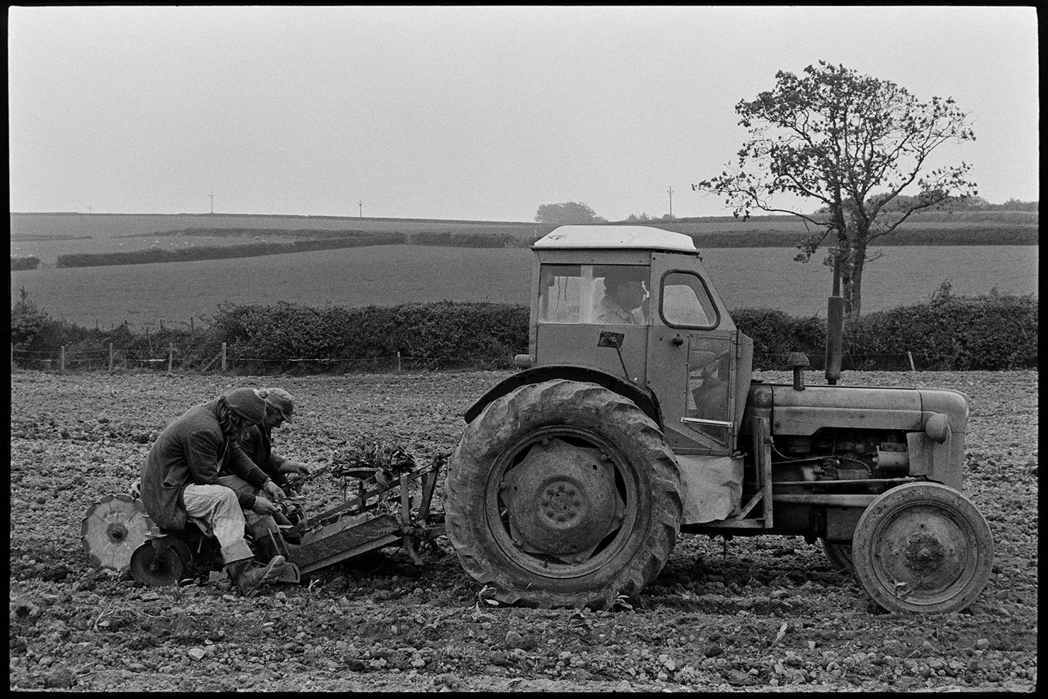 Documentary photograph by Roger Deakins for the Beaford Archive © Beaford Arts