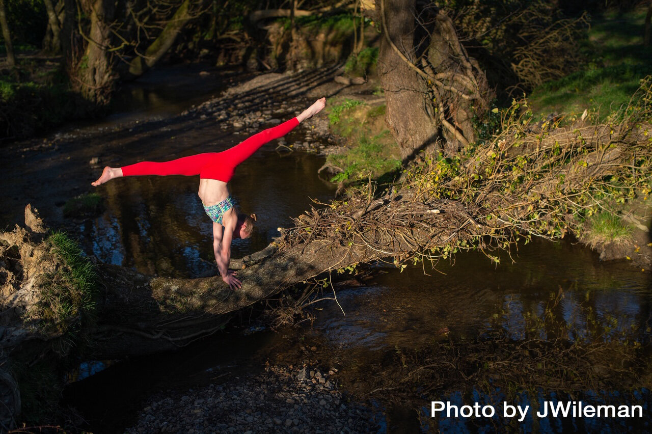 Felicity Ayres, training down by the stream, Tawstock 230320 JWileman.jpg