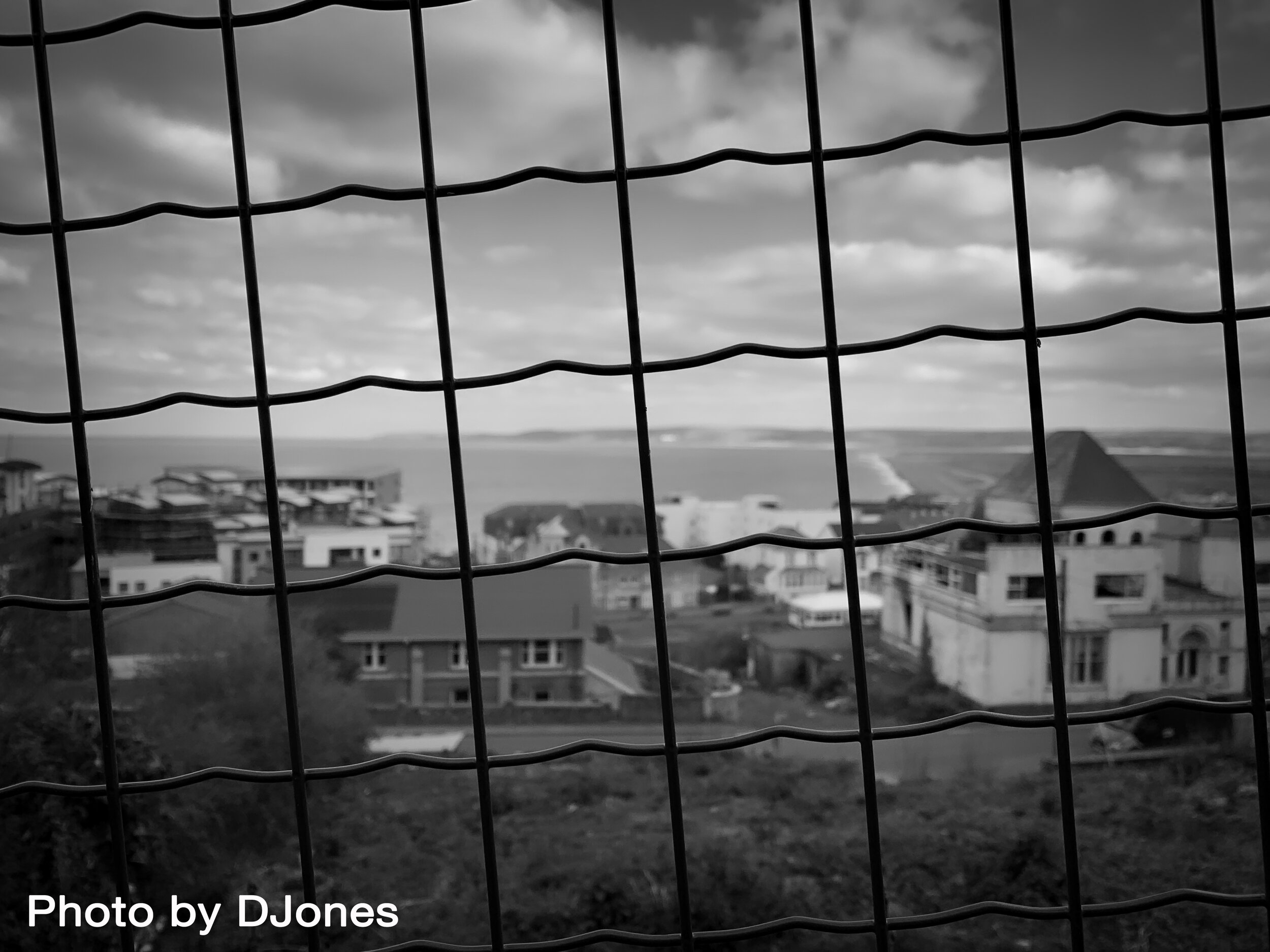 DJones Fence and Ocean Westward Ho! 290320.jpg