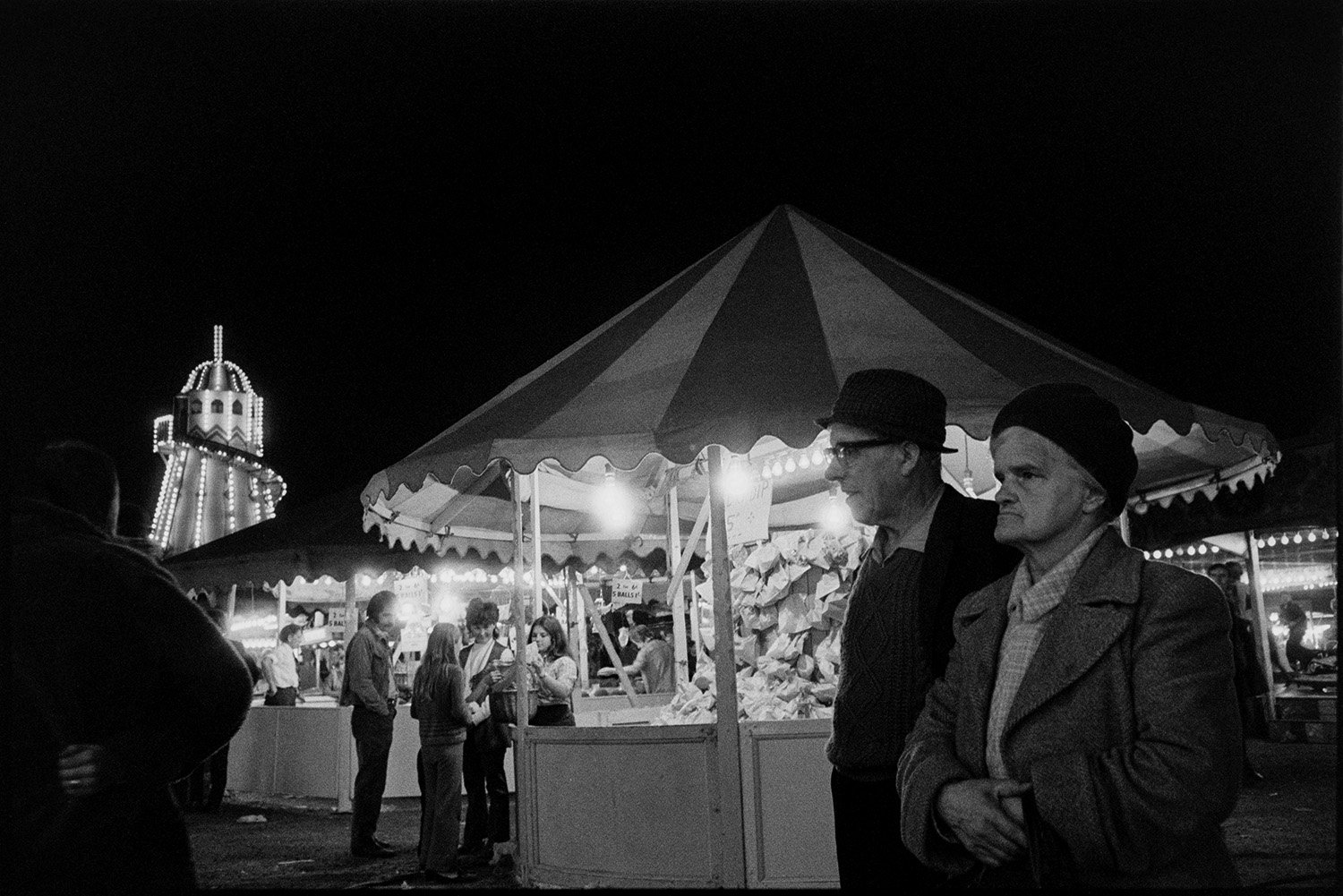 DEA-03-0002-11 Barnstaple Fair at night, 1971.jpg