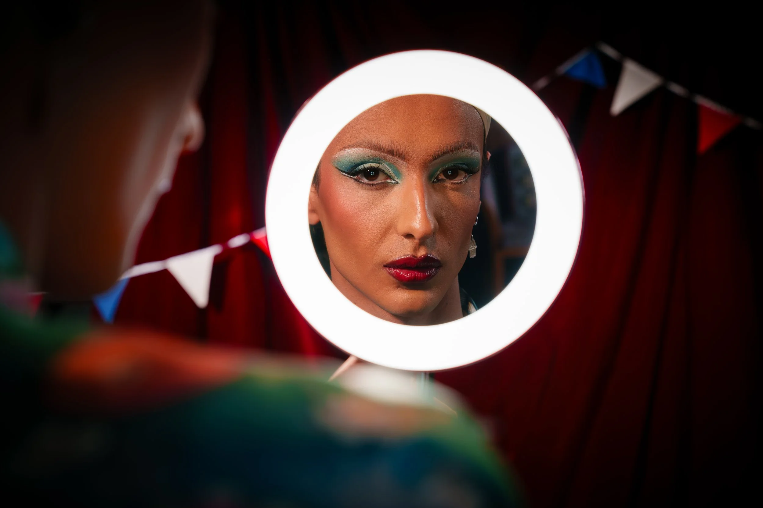 Eliana round mirror 1.jpg