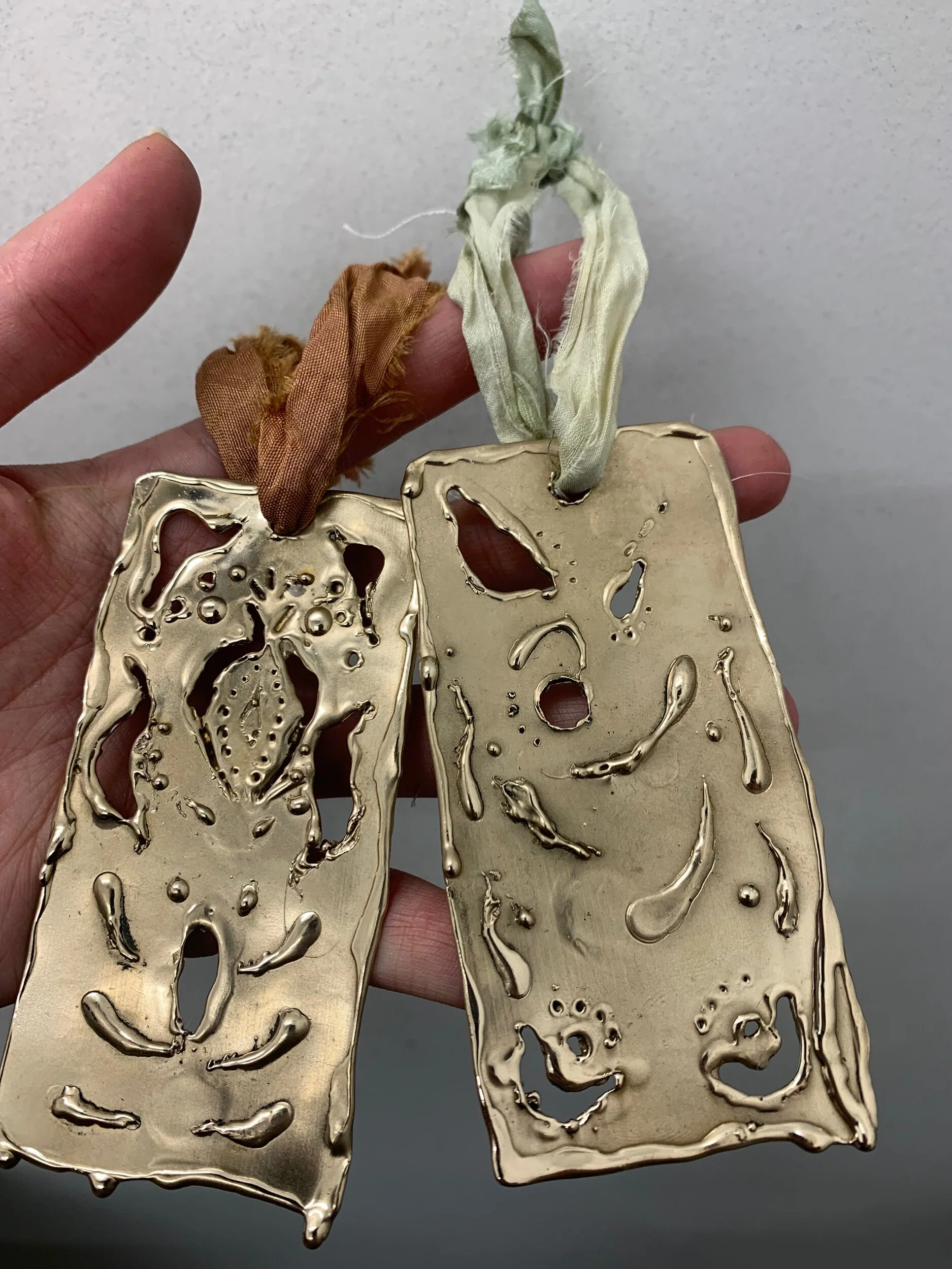 0846F820-0712-4B4E-A098-3052AB0C48CB