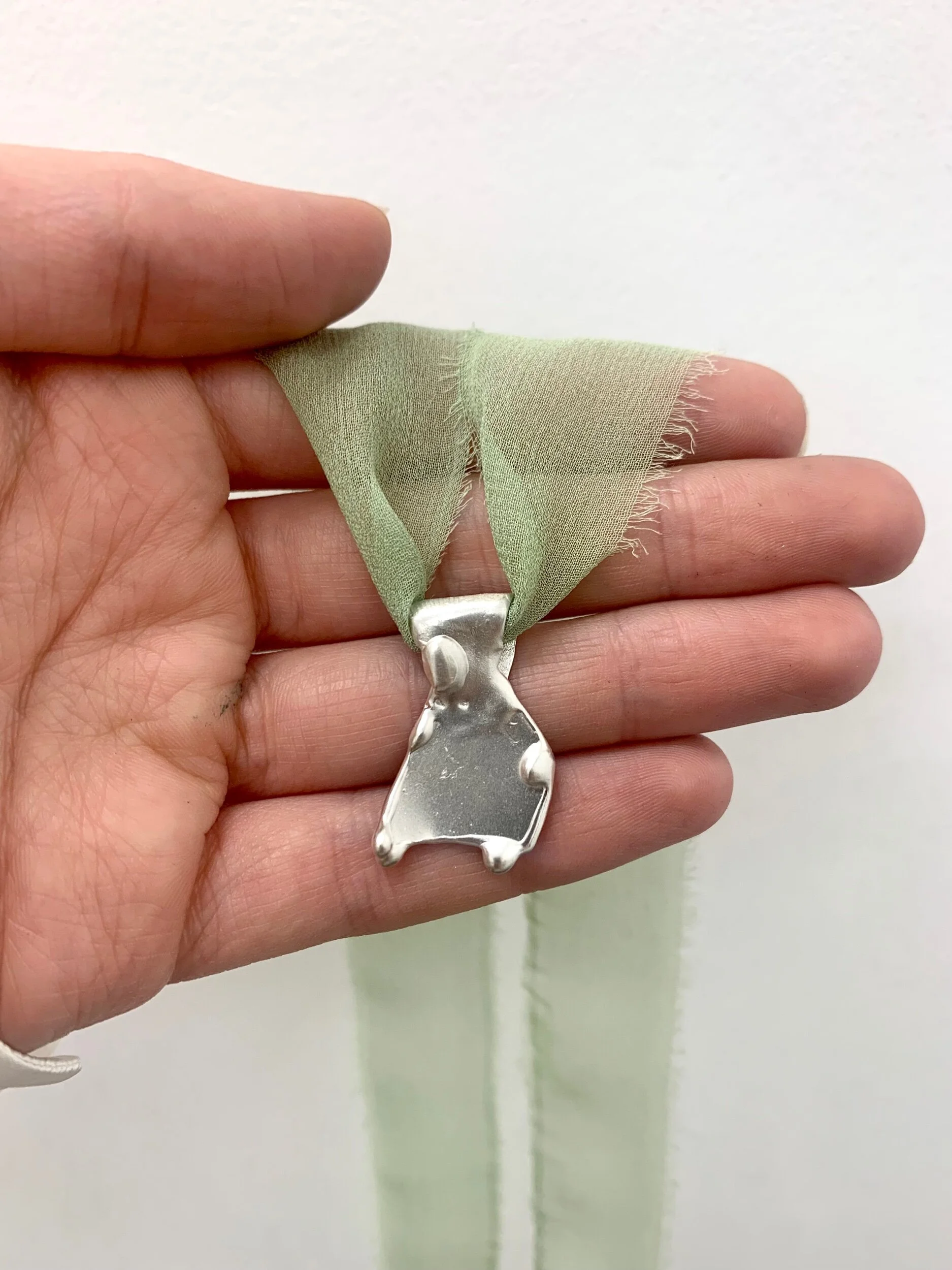 77AEC9BA-0EEB-40BA-B359-D0C7D8B05255