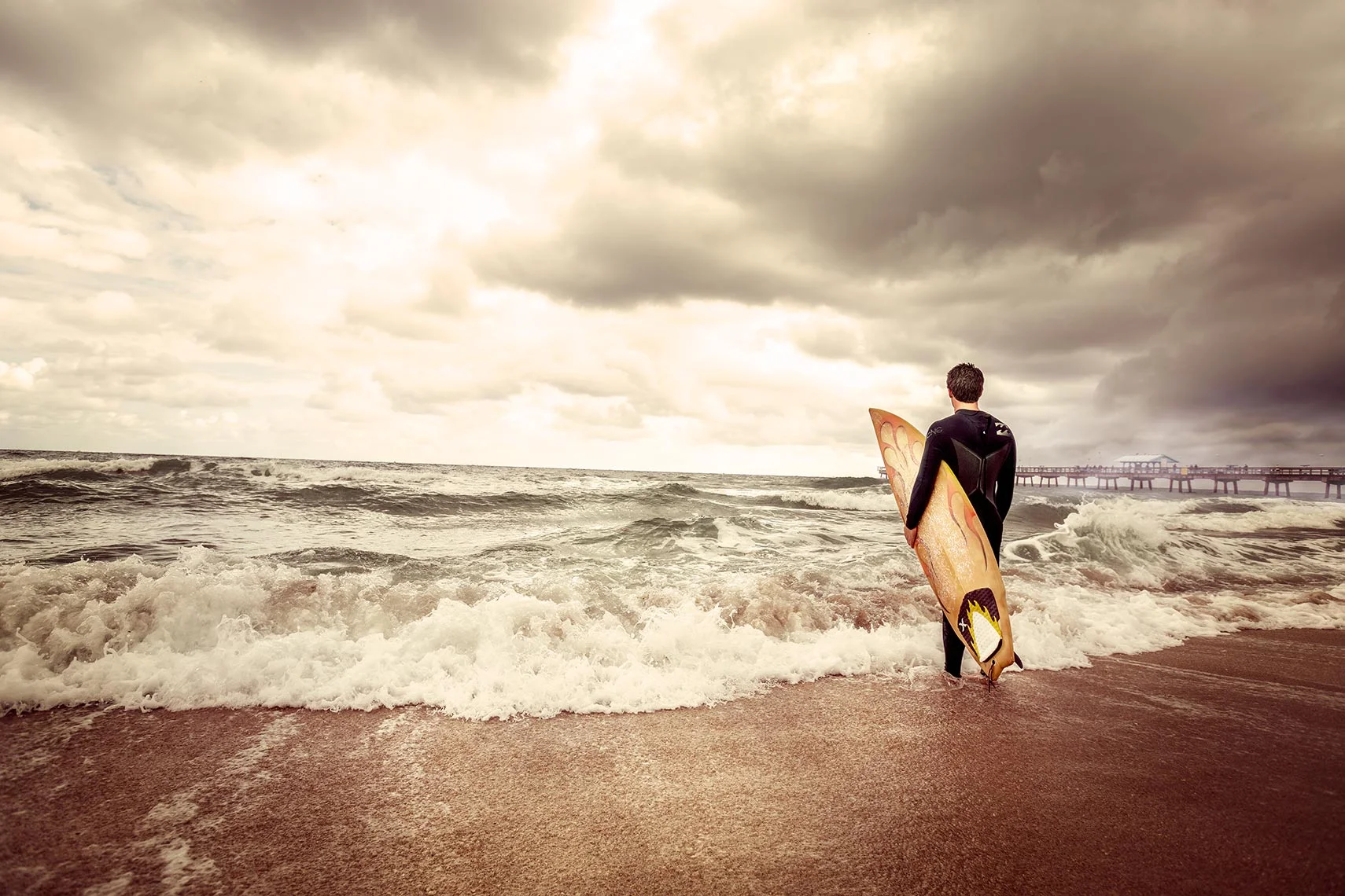 SURFER.jpg