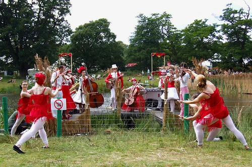  The Irrepressibles. Latitude 2007 