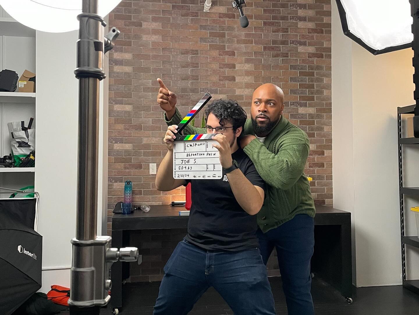 ✨Immaculate vibes at the studio today ✨

Big shout out to @artieshawjr &amp; @cornerstoneondemand for being such a joy to shoot with! 

#contentcreators #filmmaking #workplacesafety #lighting #teamworkmakesthedreamwork #greatday #filmcrewlife