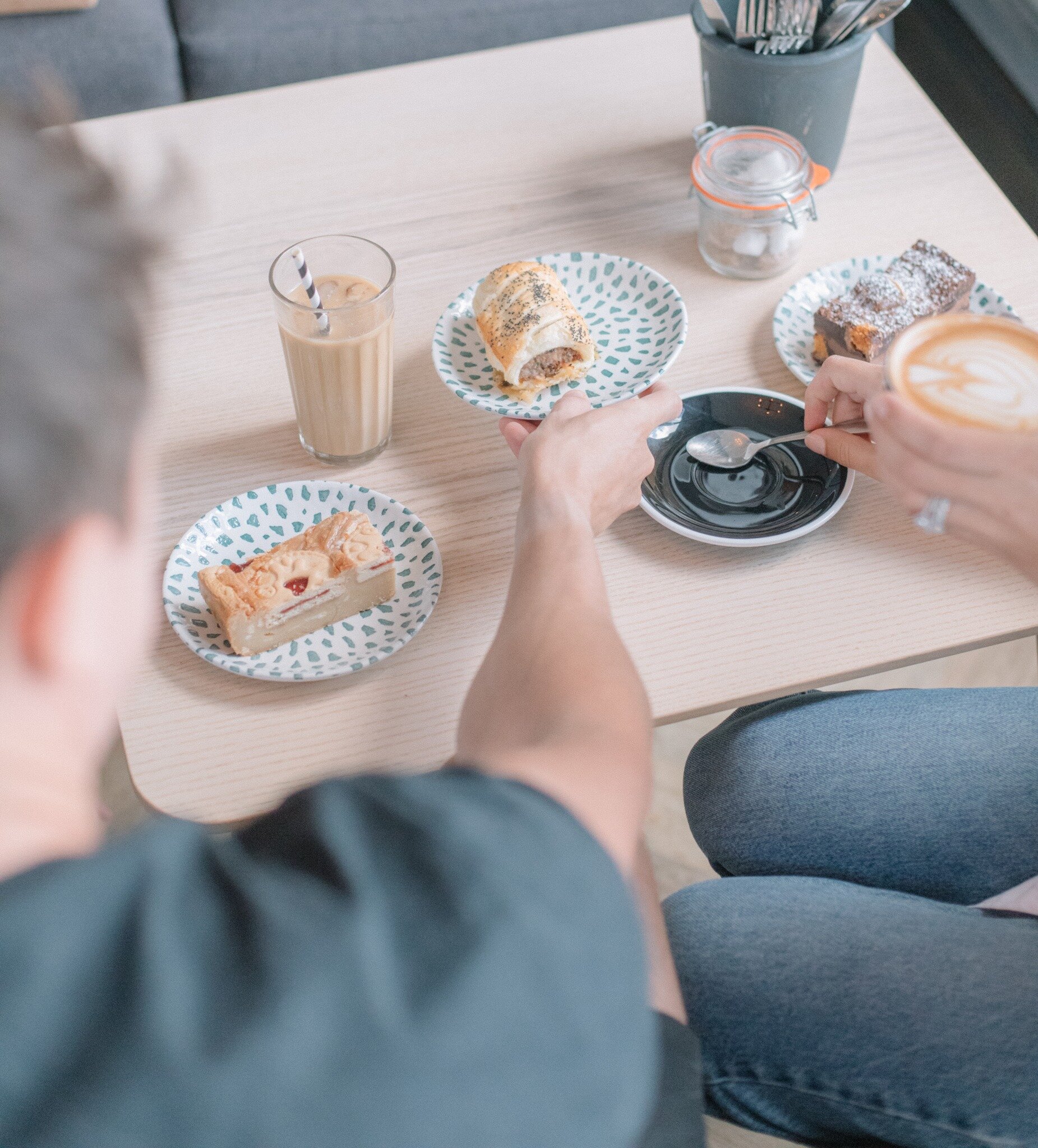 When Fridays look like this... 🙌
#FridayVibes #LocalCoffeeHouse #TheWorkhouse #FoodieLife