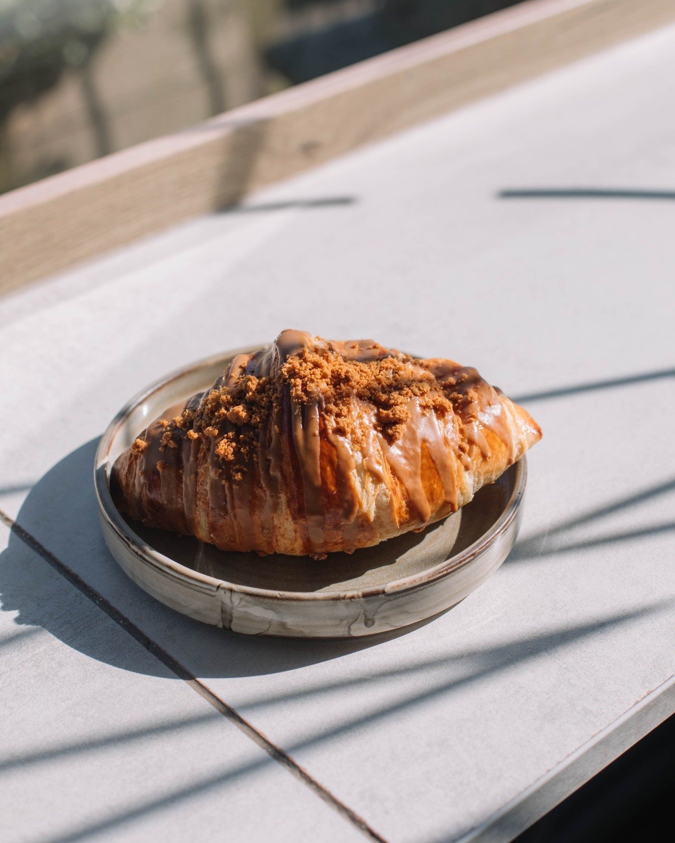 Sunday morning brunch, sorted 🥐

Our Biscoff Croissant hits the perfect balance of sweet and buttery. Freshly made, available to eat-in or takeaway. 

#BiscoffCroissant #SundayBrunch #CoffeeAndPastry #BakedGoodness #TheWorkhouse