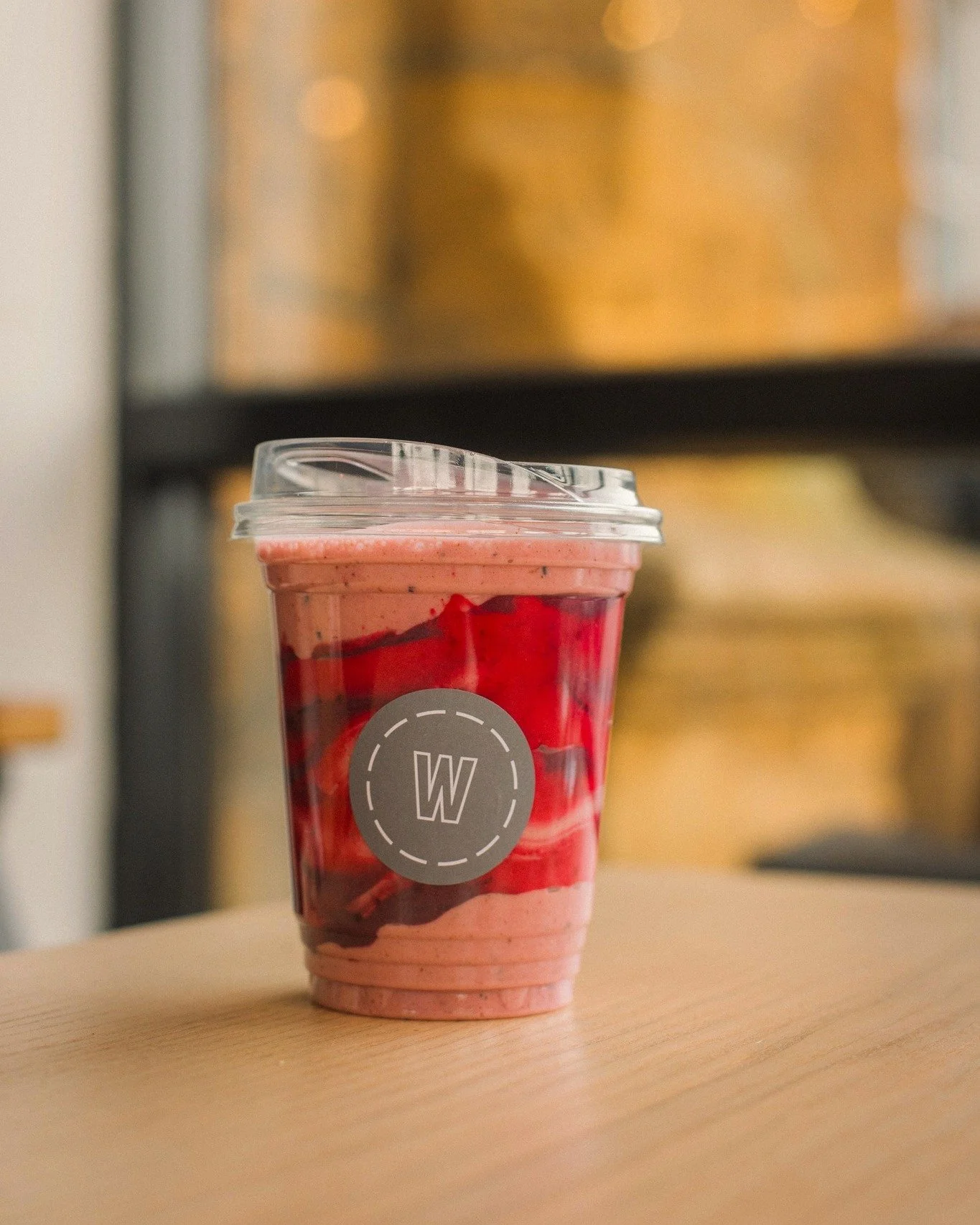 The glow up starts here ✨

The ingredient list says everything 🍓🥥🫐
strawberries, banana, blueberries, collagen powder, agave, almond butter, beetroot powder, charcoal powder &amp; coconut milk - drink in or take away ✨

#GlowAndGo #SmoothieVibes #