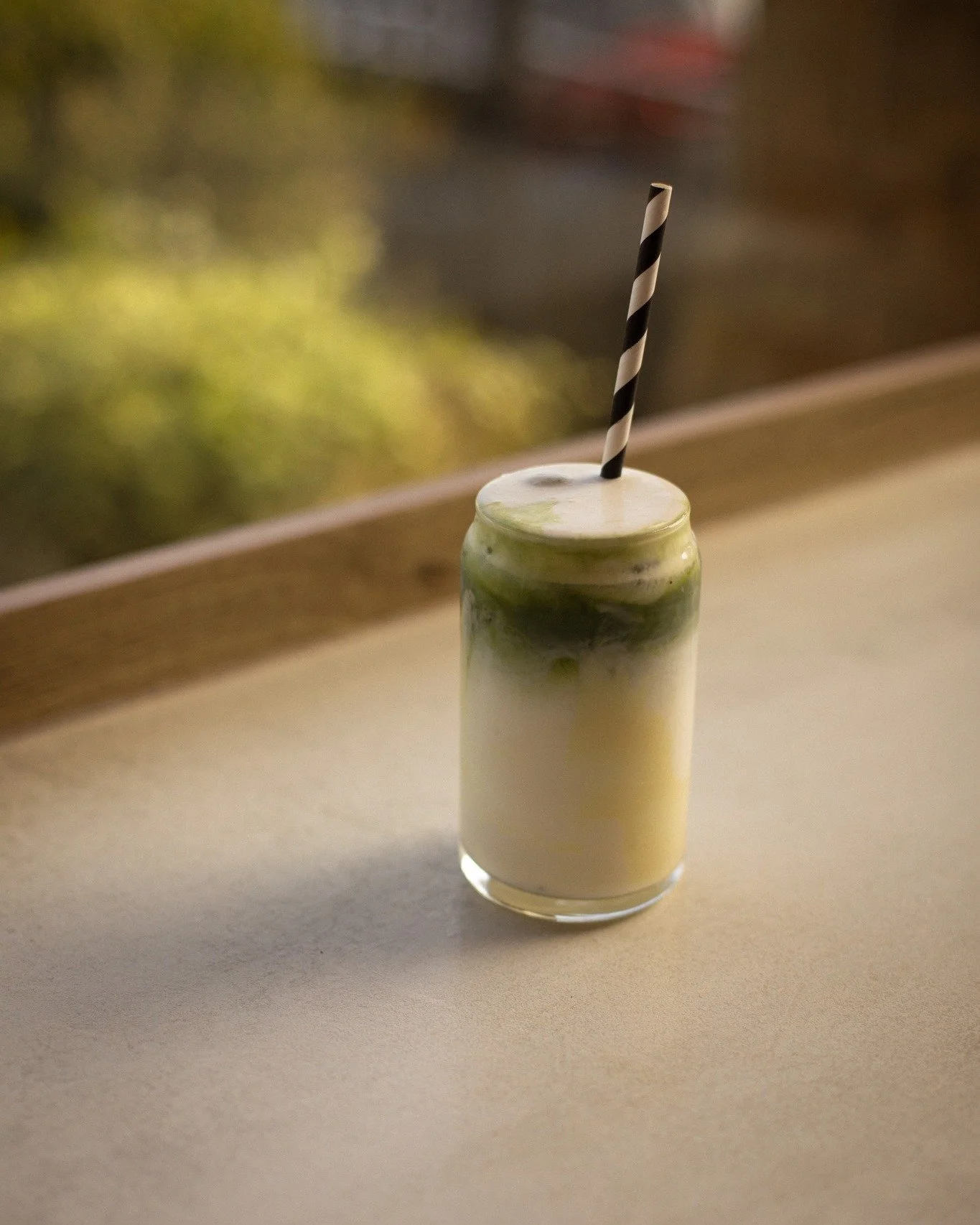 Sweet, creamy &amp; perfectly matcha-ed 🍵🤍
&hellip;our White Chocolate Matcha. 

#WhiteChocMatcha #MatchaSeason #TheWorkhouse #IcedMatcha