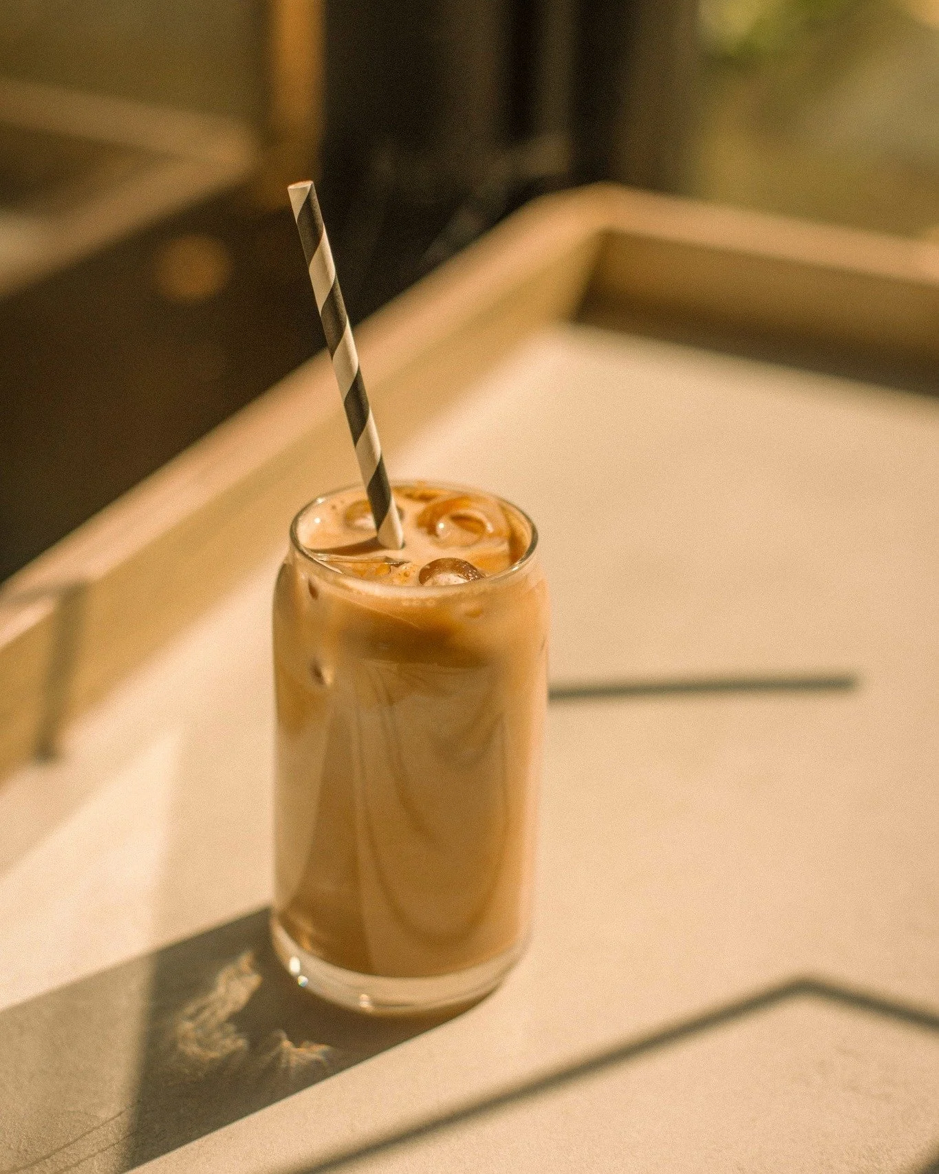 The cure for a Monday? ☕✨

Keep it classic, add your favourite syrup or switch to your go-to alternative milk.

#MondayFuel #IcedCoffeeLover #CoffeeMood #TheWorkhouse