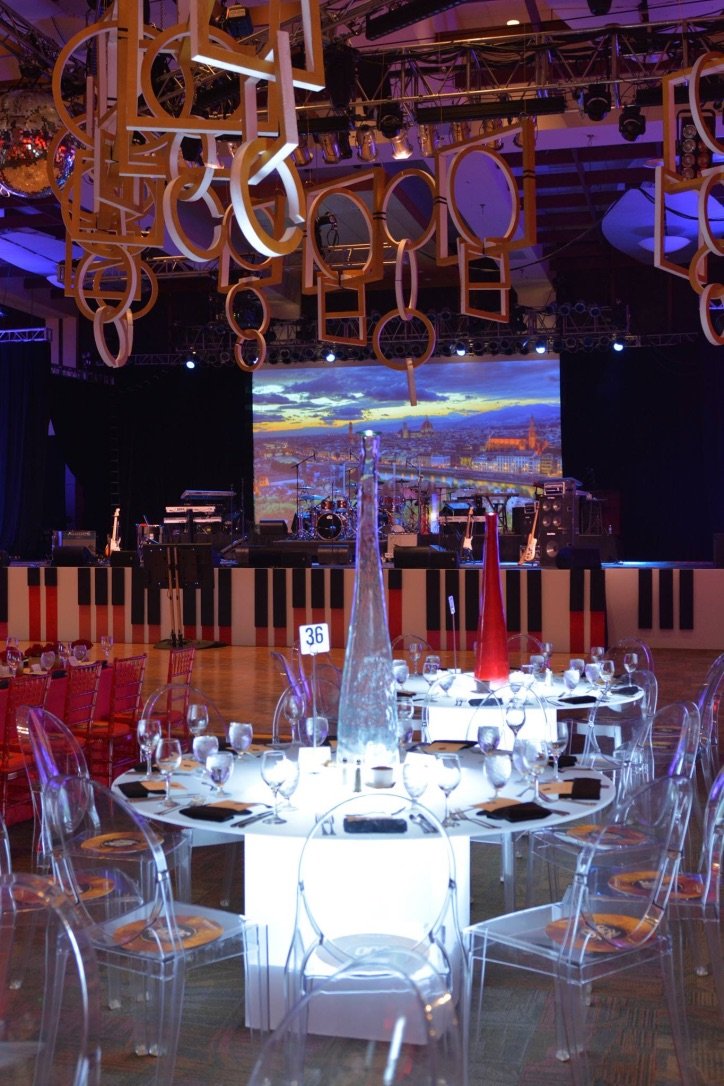 Clear Tall Vase.jpeg