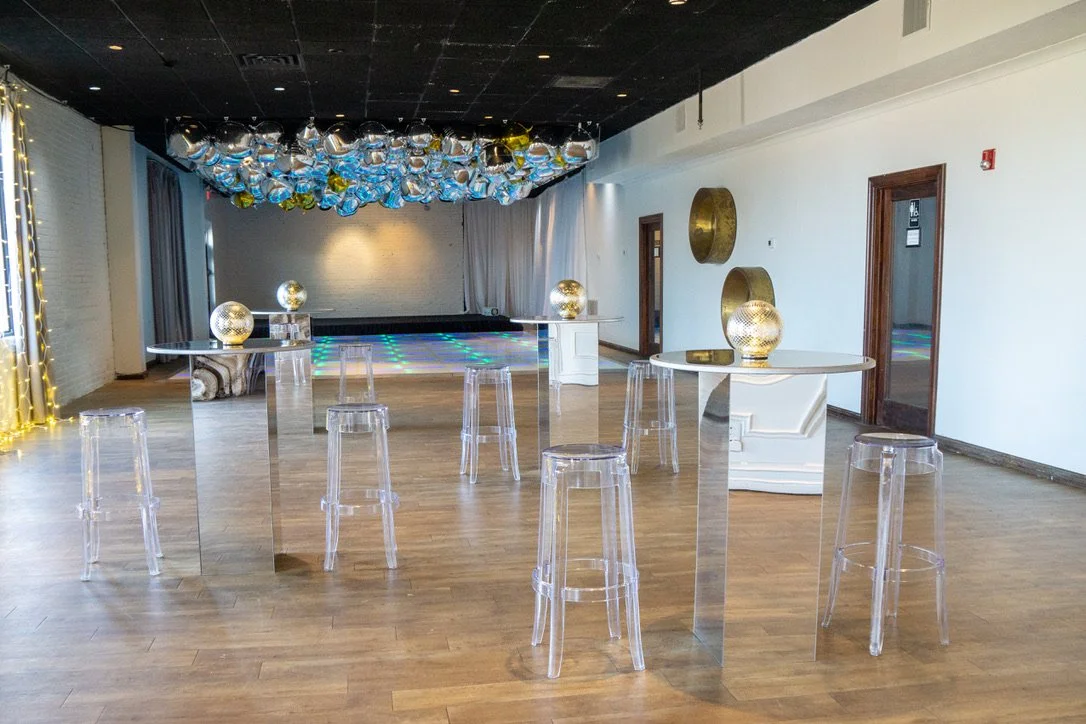 Silver Trim Mirrored Table 1.jpeg