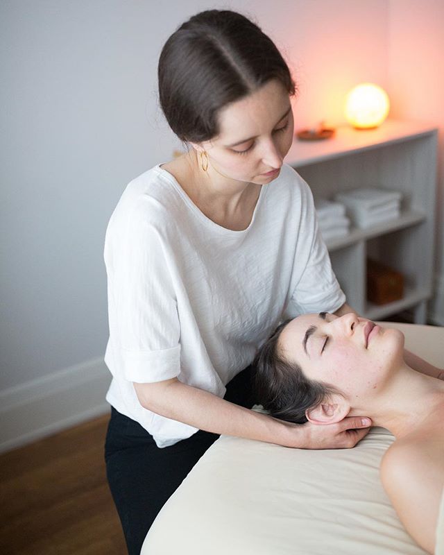 As a bodyworker, deep tissue massage is my specialty. Give me an aching, tense, taut muscle and I will tenderize it soft as butter, but do it with such gentle strength your body will be thanking me the entire time.
.
I don&rsquo;t subscribe to the &l