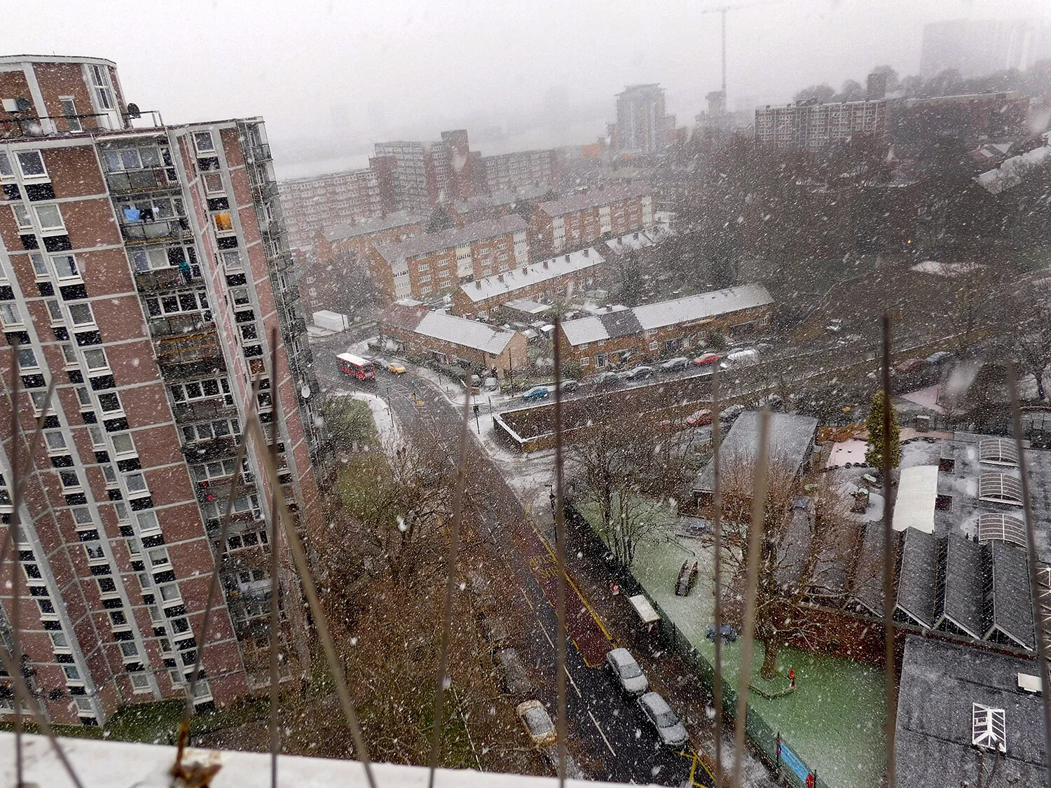  The salt brutally massacres the snow on the road   - Bolu (12) 