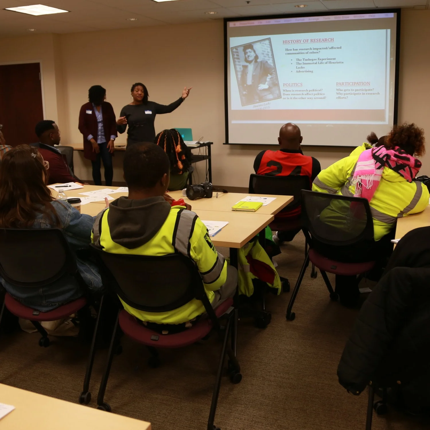 Ayana Allen-Handy, PhD and Shawnna Thomas-EL, PhD leading TRIPOD writers-in-residence in a research workshop, January 2019.