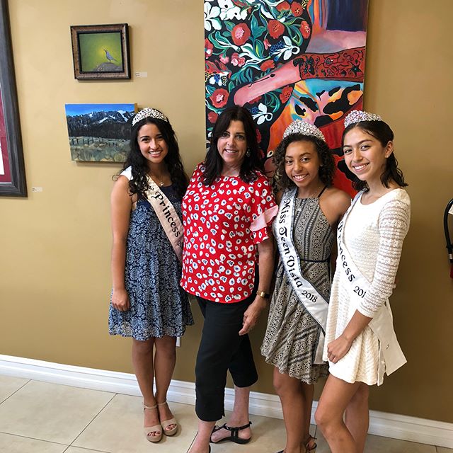 Priscila, Camie and Sandy helped welcome #kellerwilliams at their ribbon cutting at the Chamber offices. #vistaca #vistachamber #vistachamberofcommerce #cityofvista #missvista #missvista #missvista2018 #pageantsisters