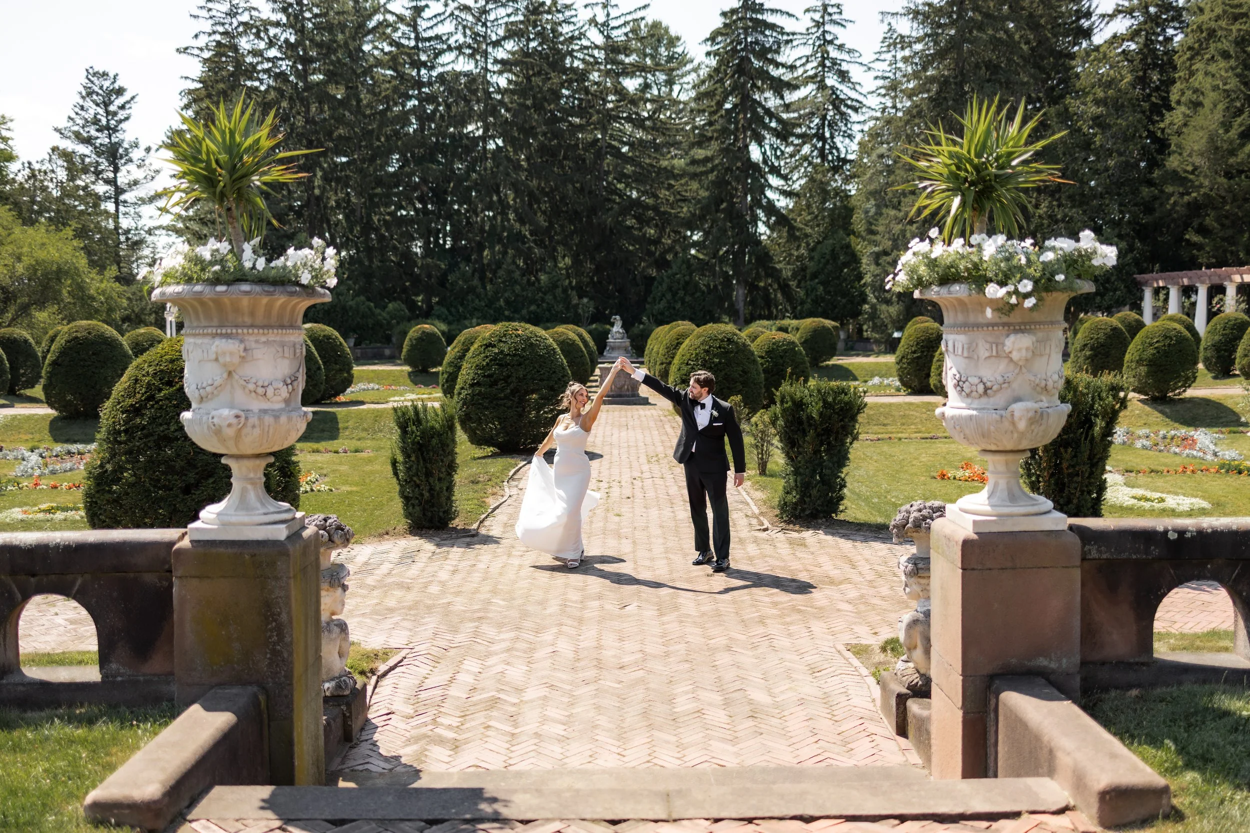 Taylor and Larry-525.jpg