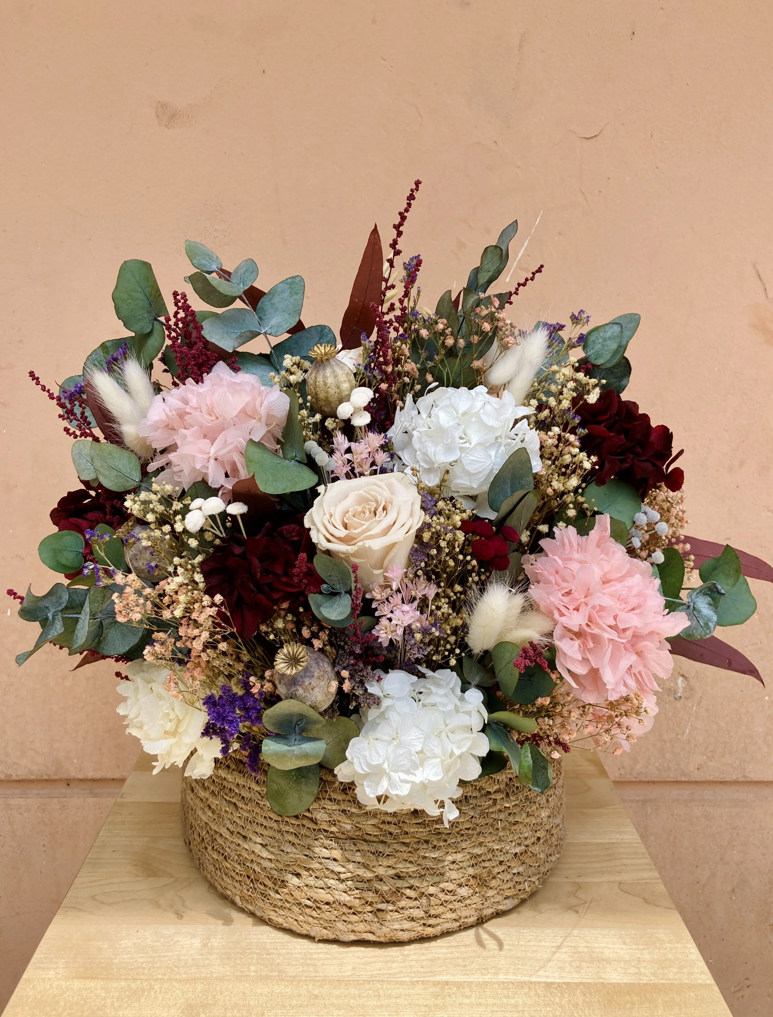 centro de flores preservadas