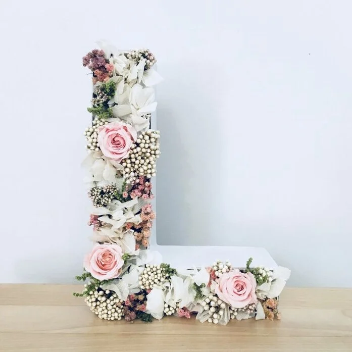 letras de flores preservadas