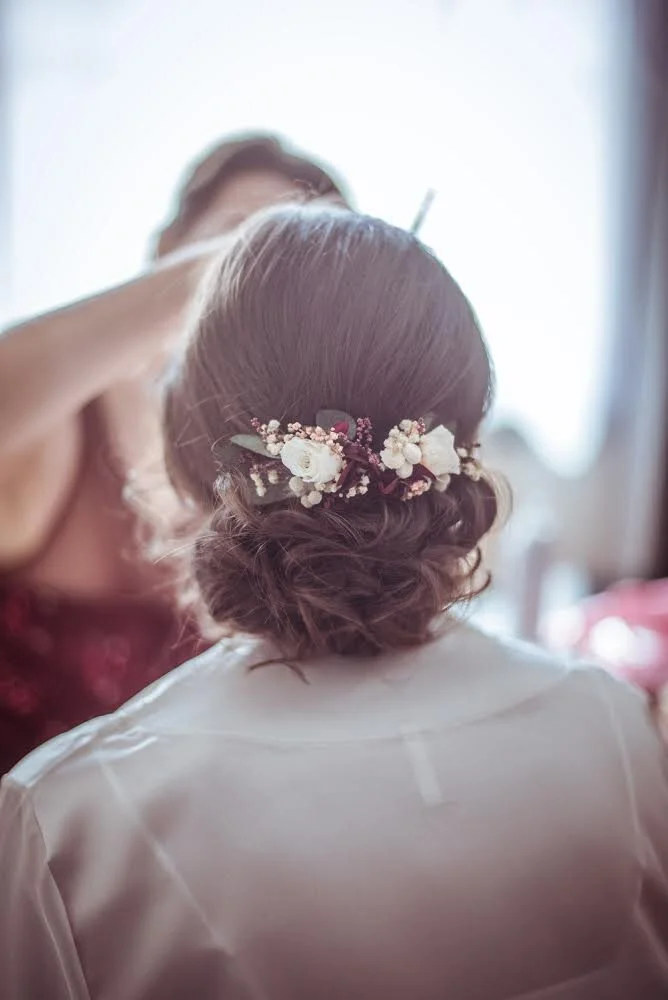 Peineta de flores preservadas