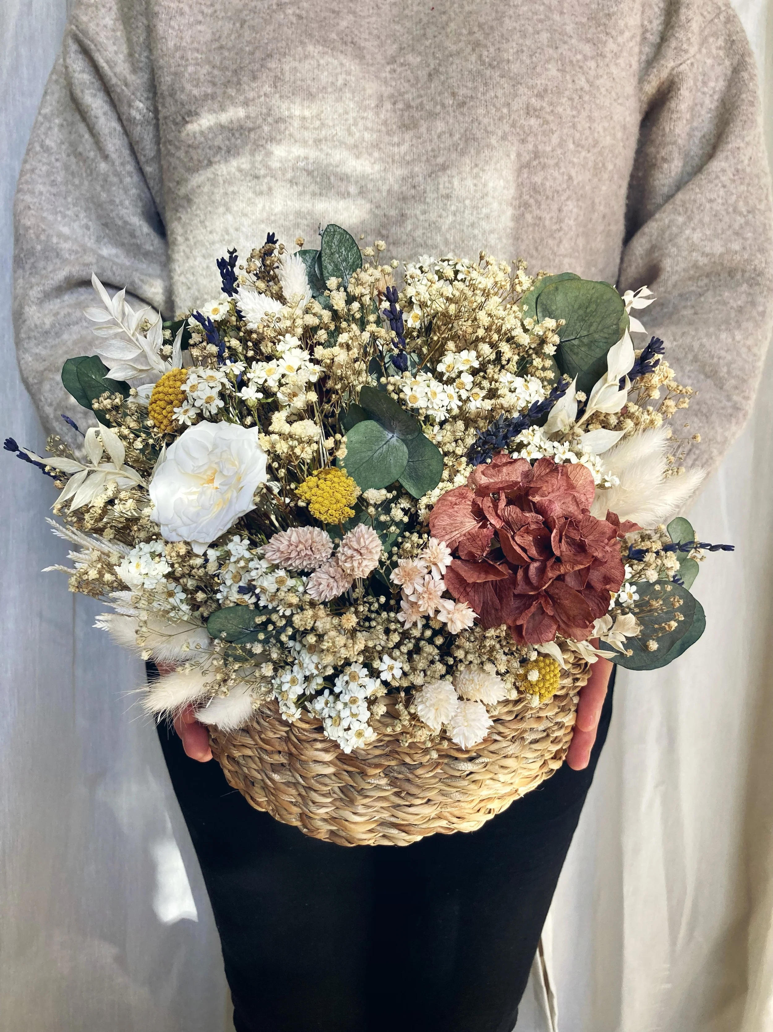 Centro LEVANA de flores preservadas.JPEG