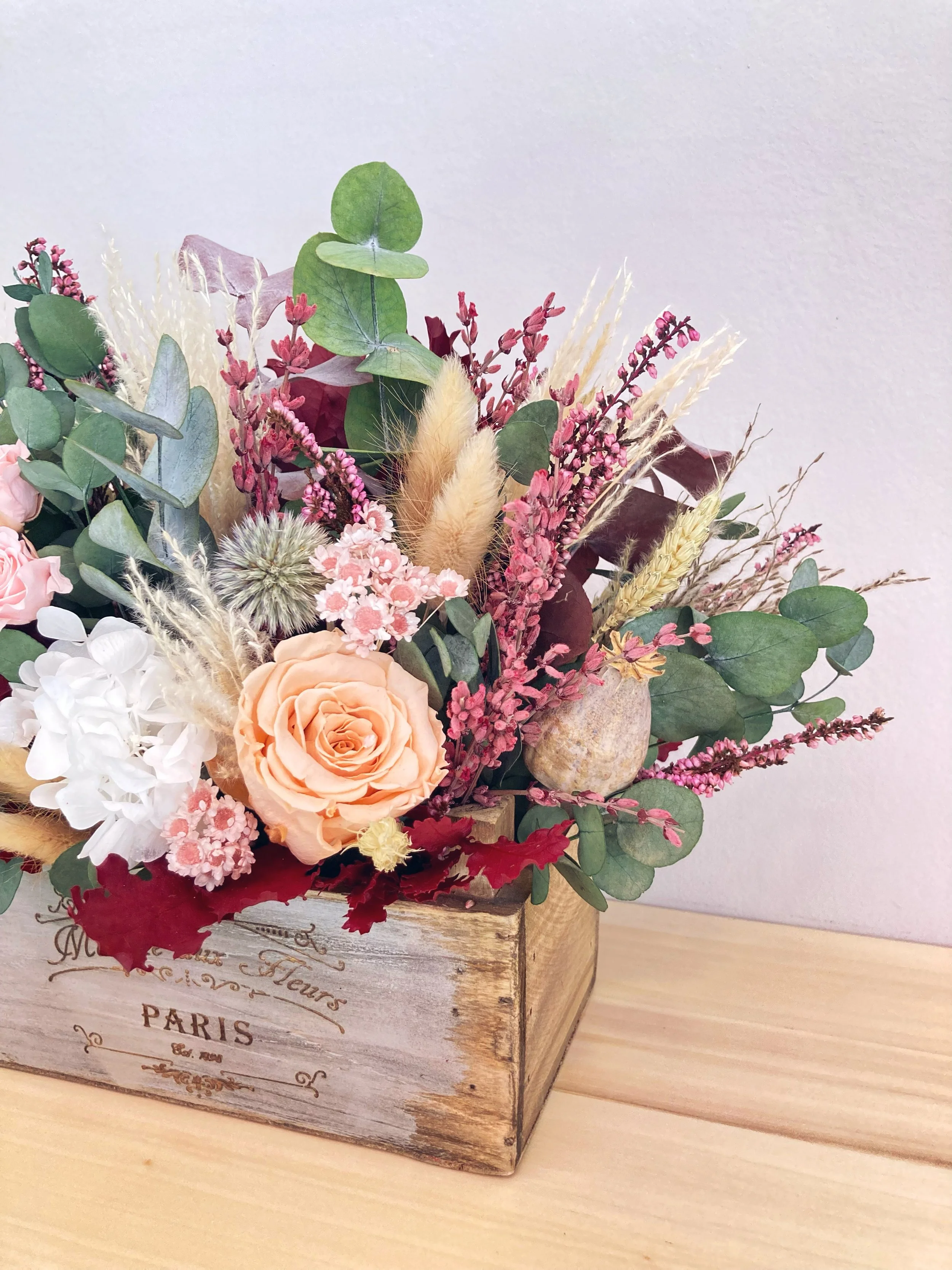 Conoce la nueva colección de centros de flores preservadas