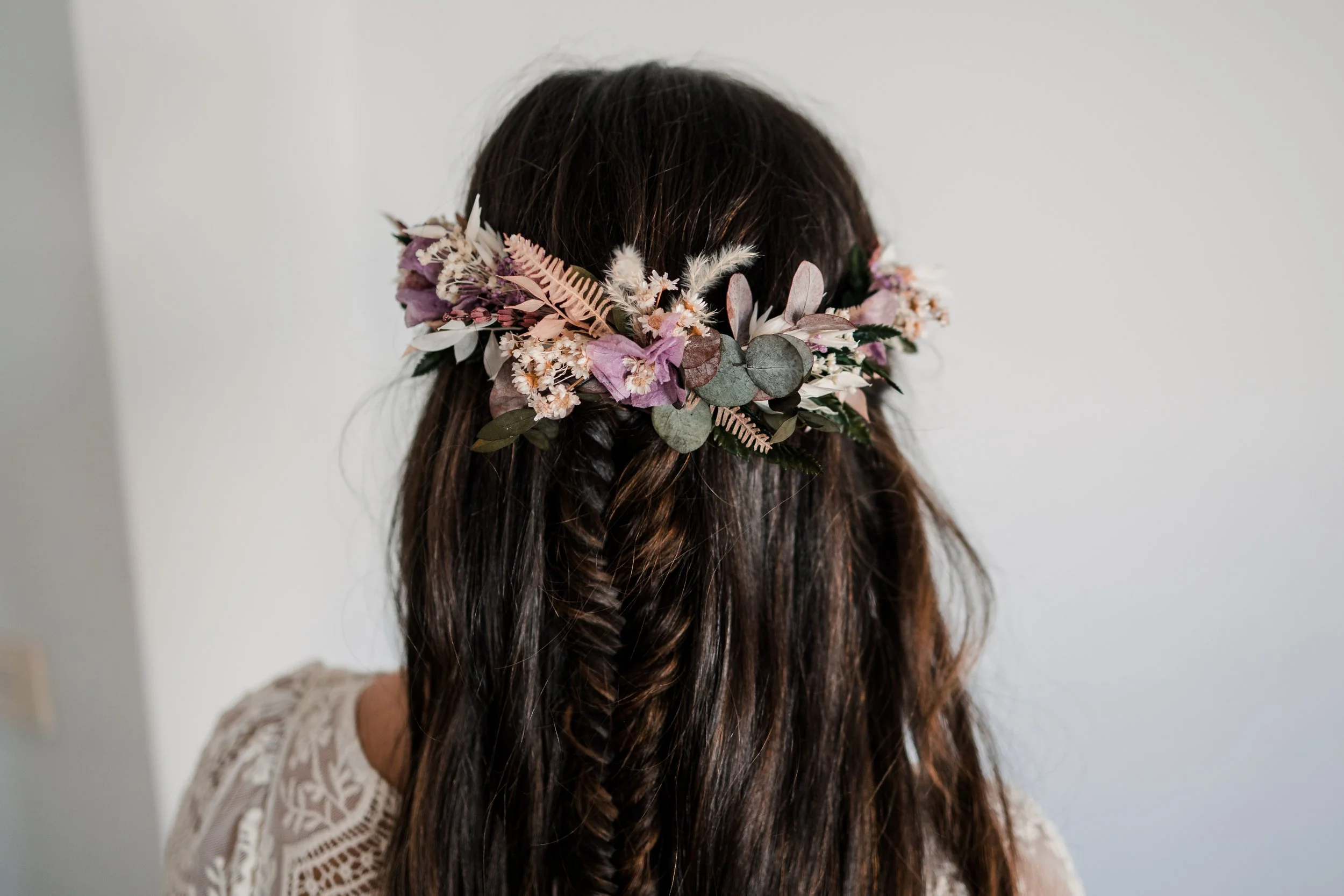 Semi corona de flores preservadas