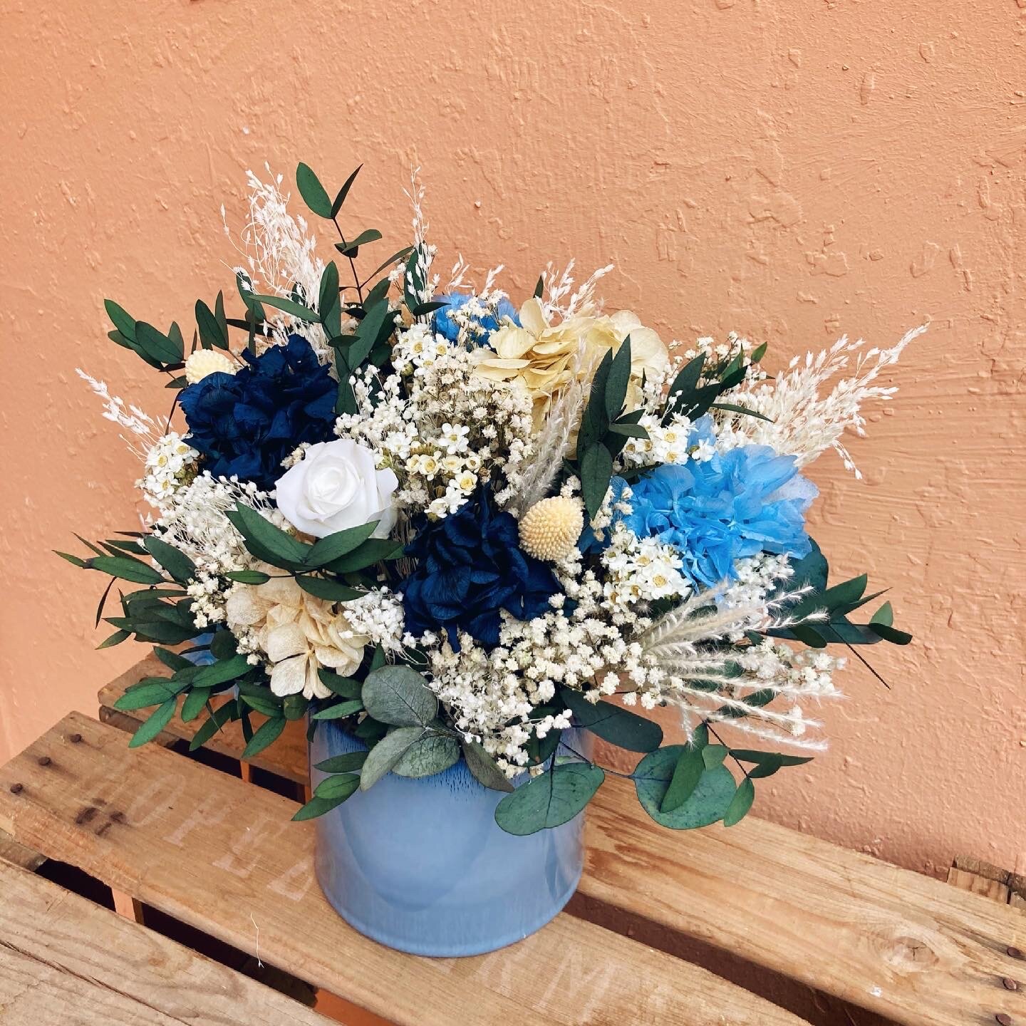 26D56FAA-6C12-485E-A1BD-5944D7B2F227