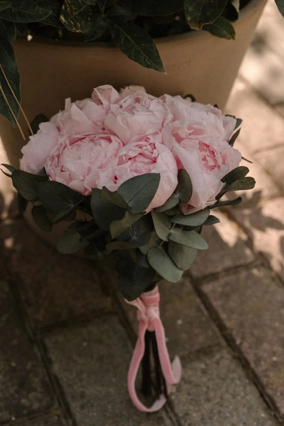 ramo de novia de peonías preservadas