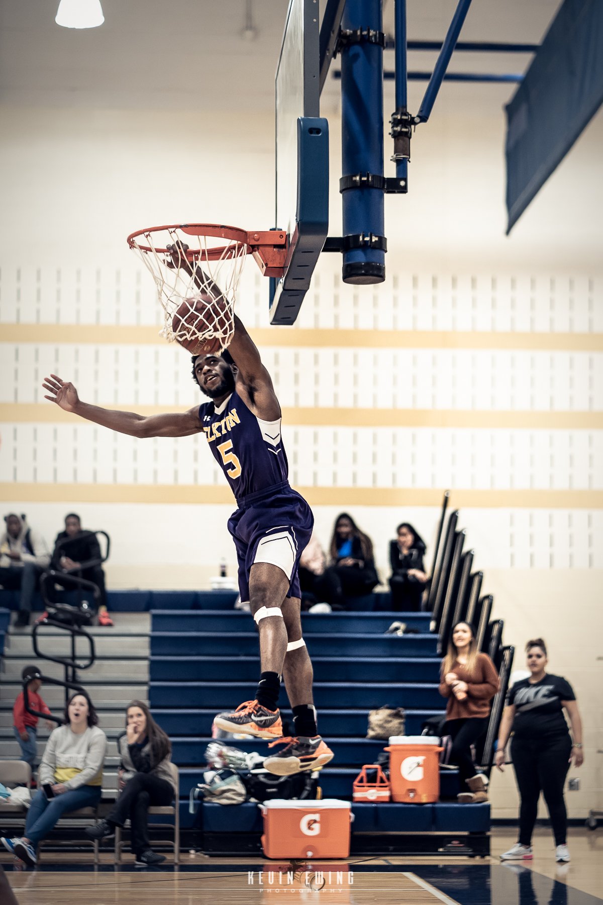 Action Photography: Techniques for Capturing Movement in Sports