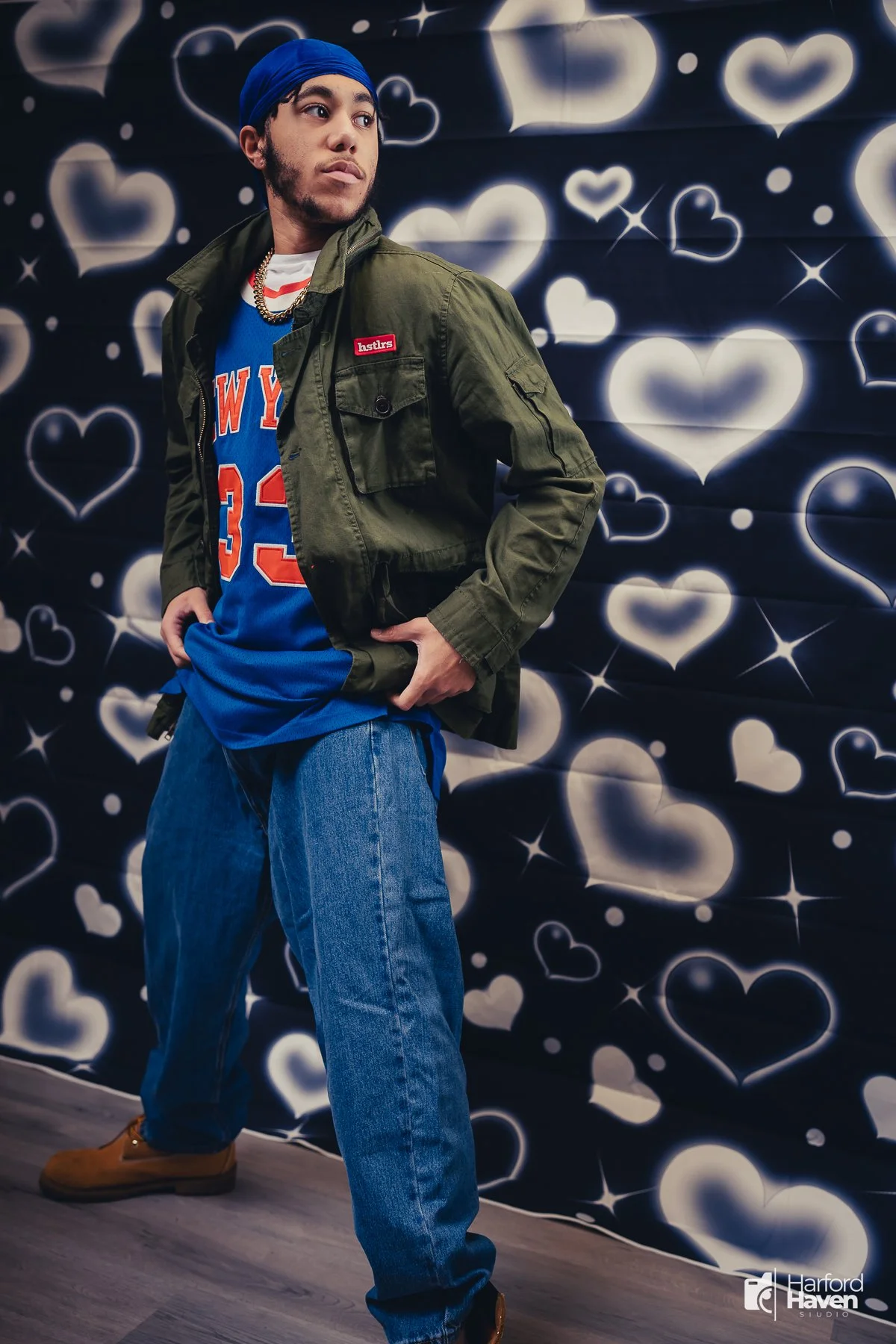 Capturing the Spirit of the 90s: A Photographic Journey Through the Decade's Iconic Fashion