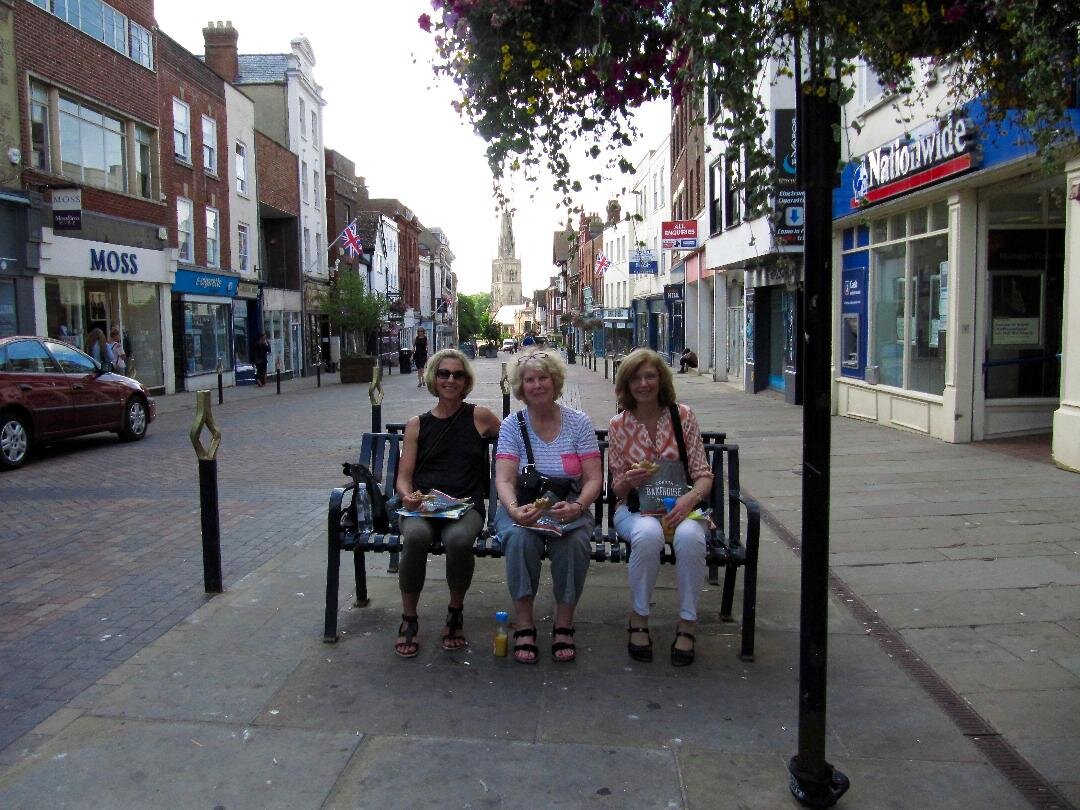 Rhoda Metcalfe (l), Anne Woodworth (c), Gail Crane (r), in Gloucester (photo: Anne Woodworth)