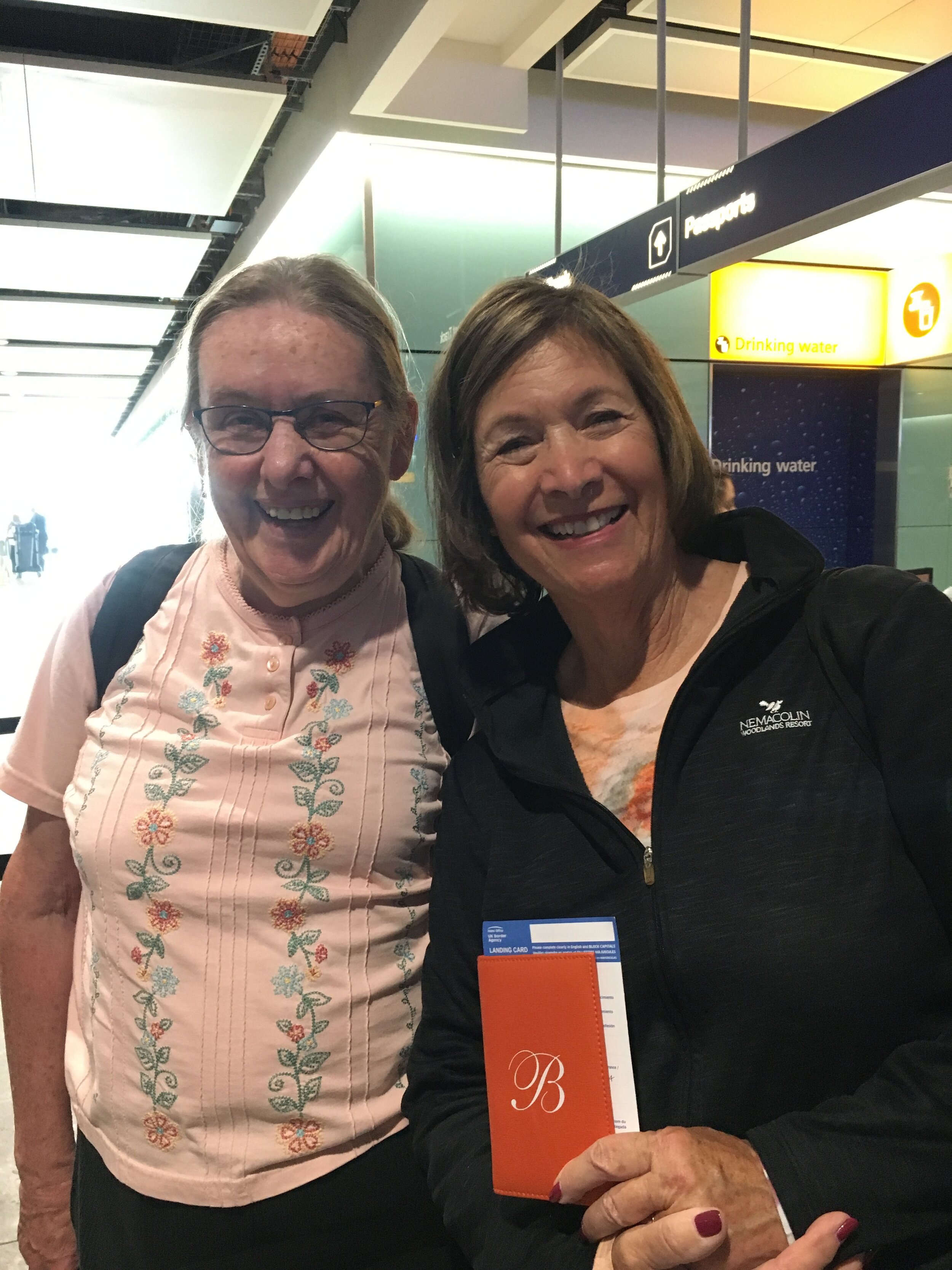 Elaine Wunderlich (l) &amp; Barbara Greene (photo: Peggie Hatton)