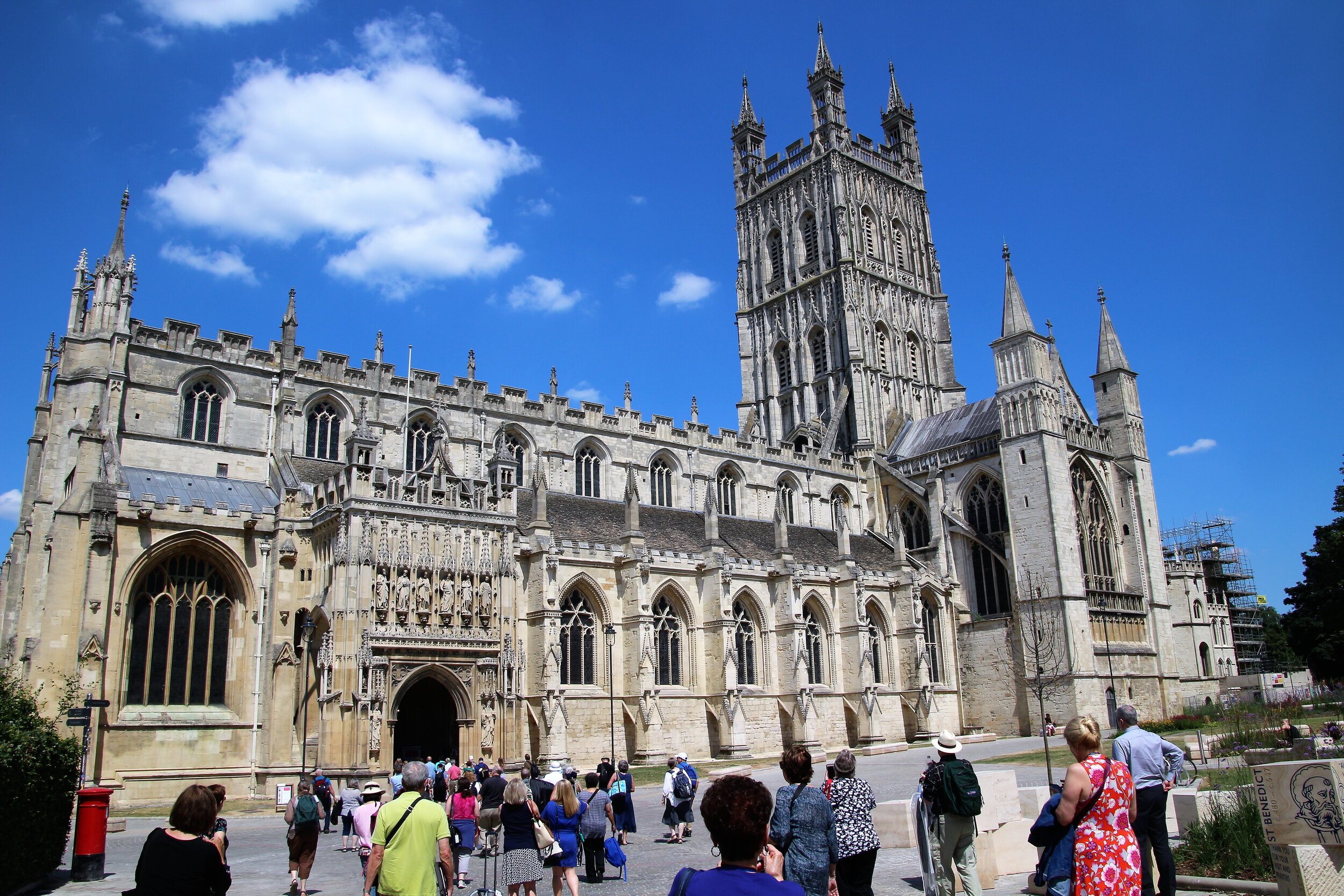 Entering Gloucester Cathedral (photo: Jay Labov)