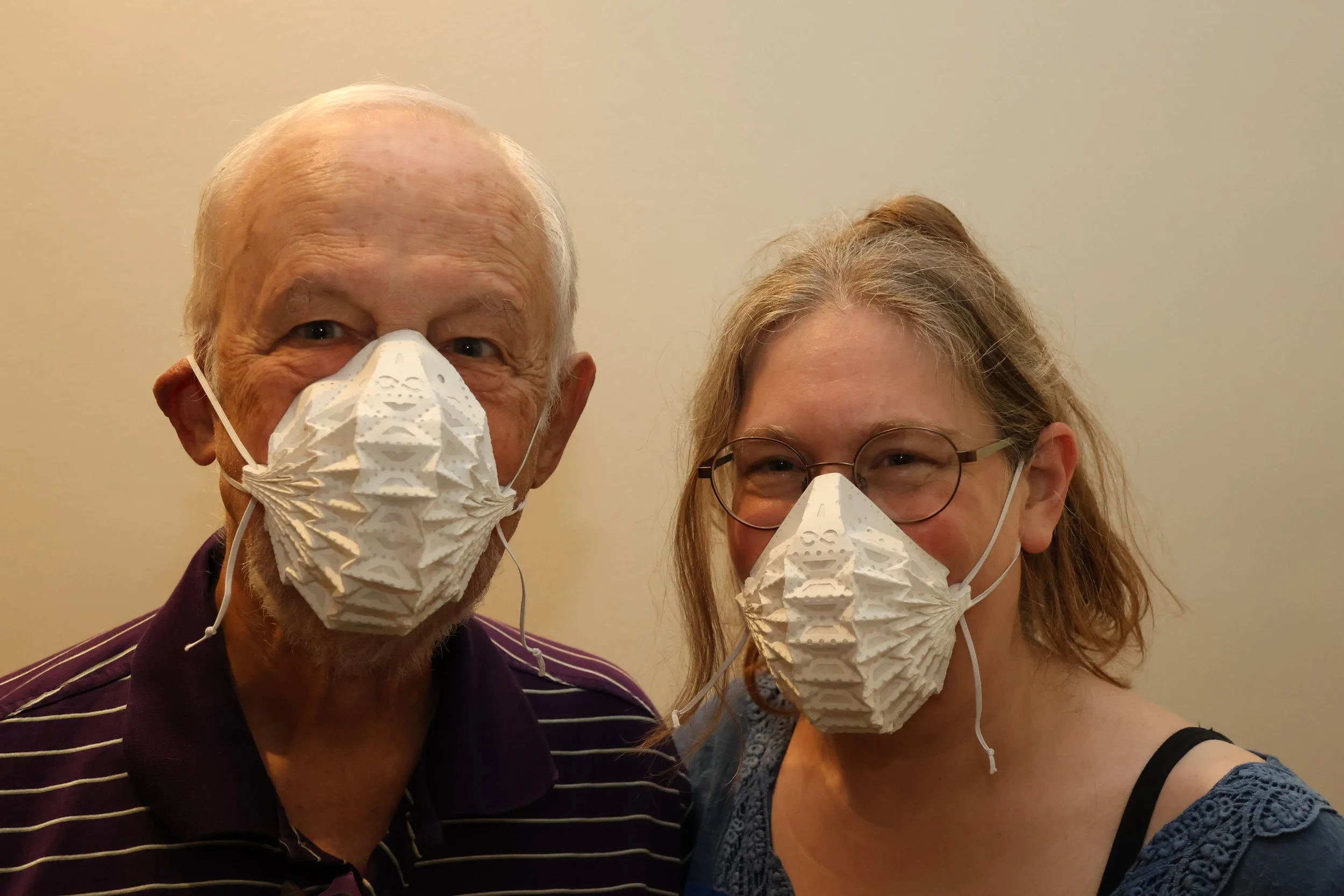 Modeling new singers masks