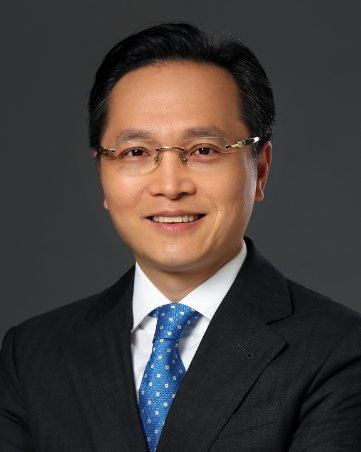CHuang Headshot.png