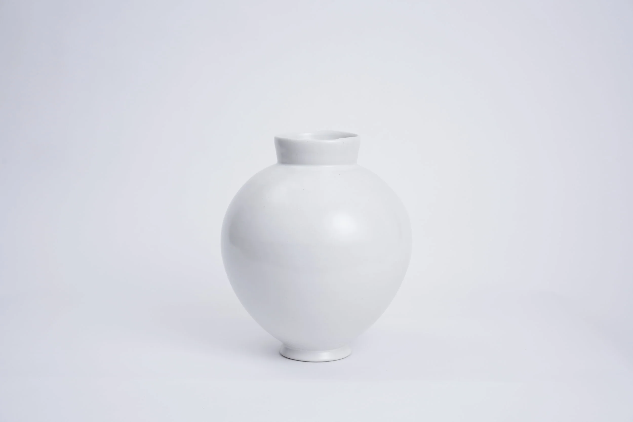 moon jar oleander.JPG